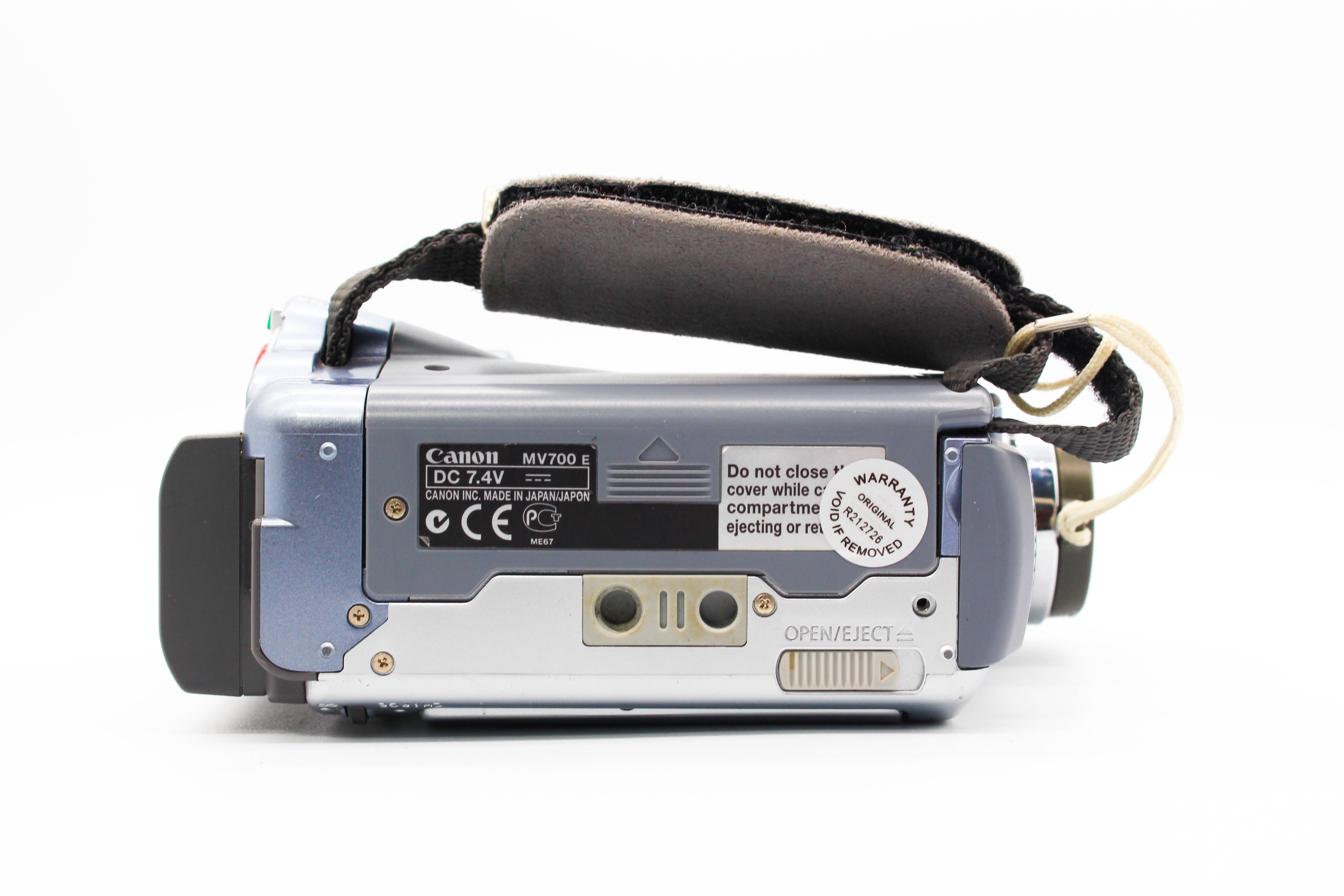 Canon DM-MV700E MiniDV Handycam Digital Video Camera Camcorder - Tested Bundle Good