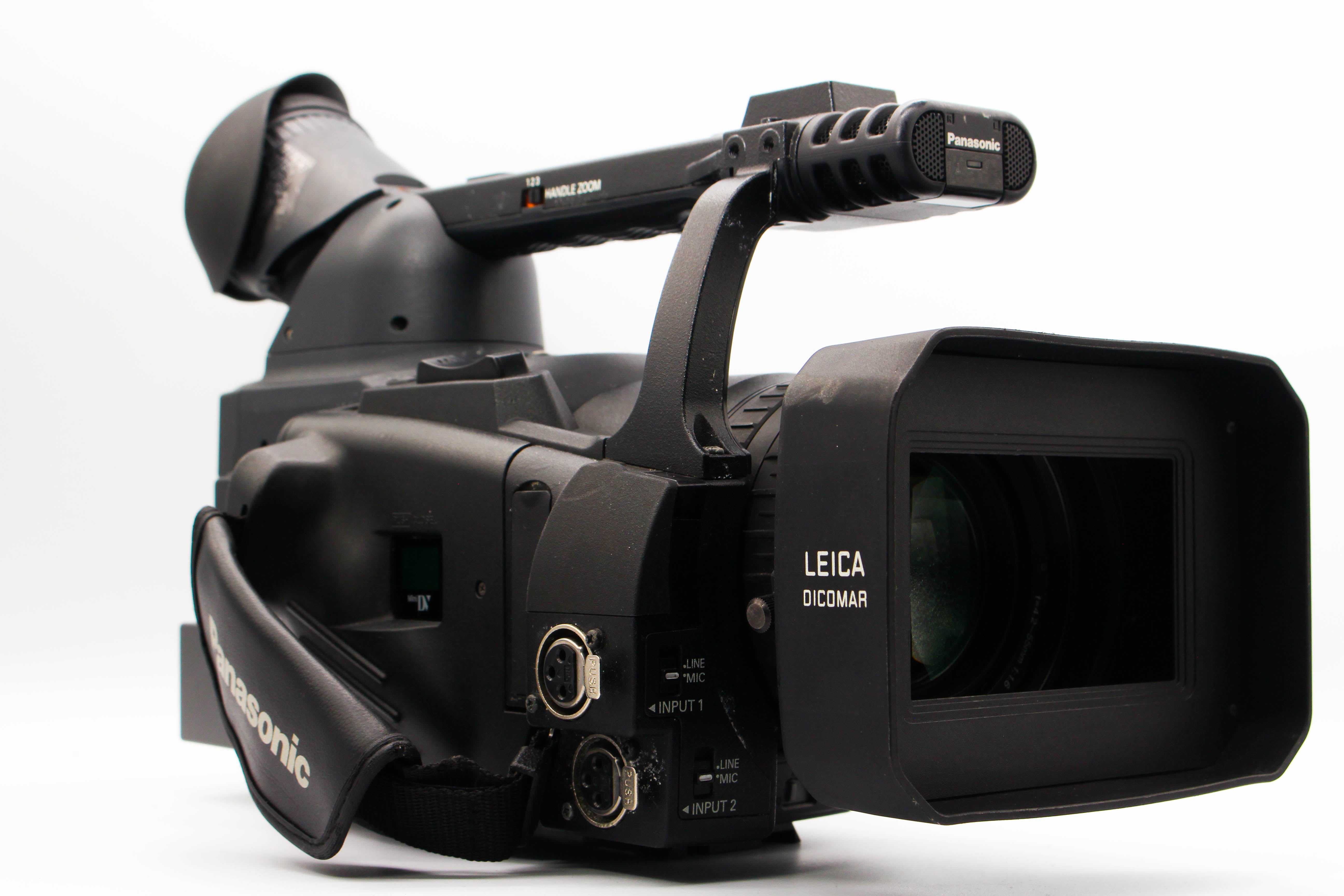 Panasonic AG-HVX200E MiniDV Digital Video Camera Camcorder - Tested Bundle Good