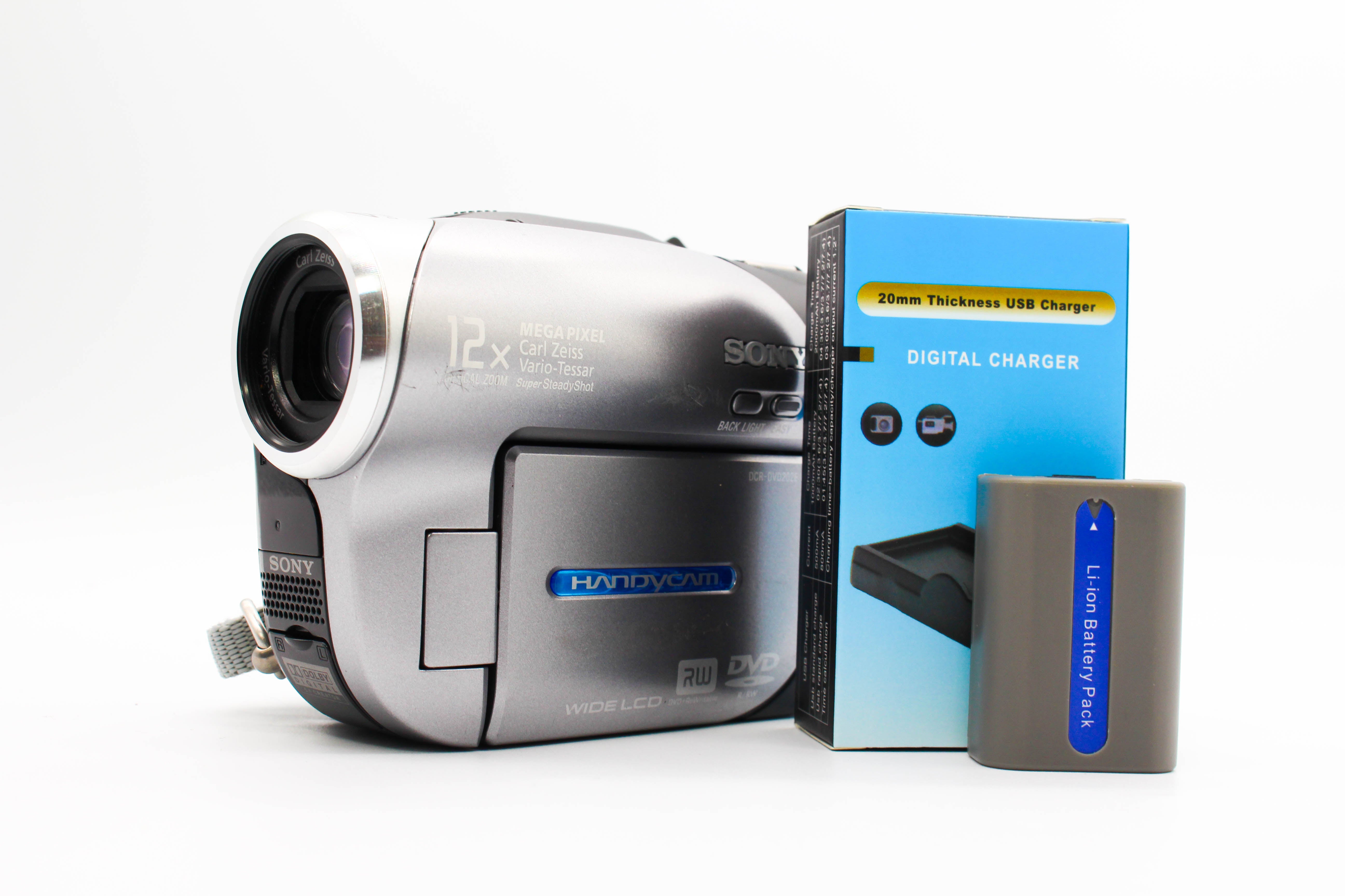 Sony DCR-DVD202E DVD Retro Handycam Digital Video Camcorder - Tested Bundle Good