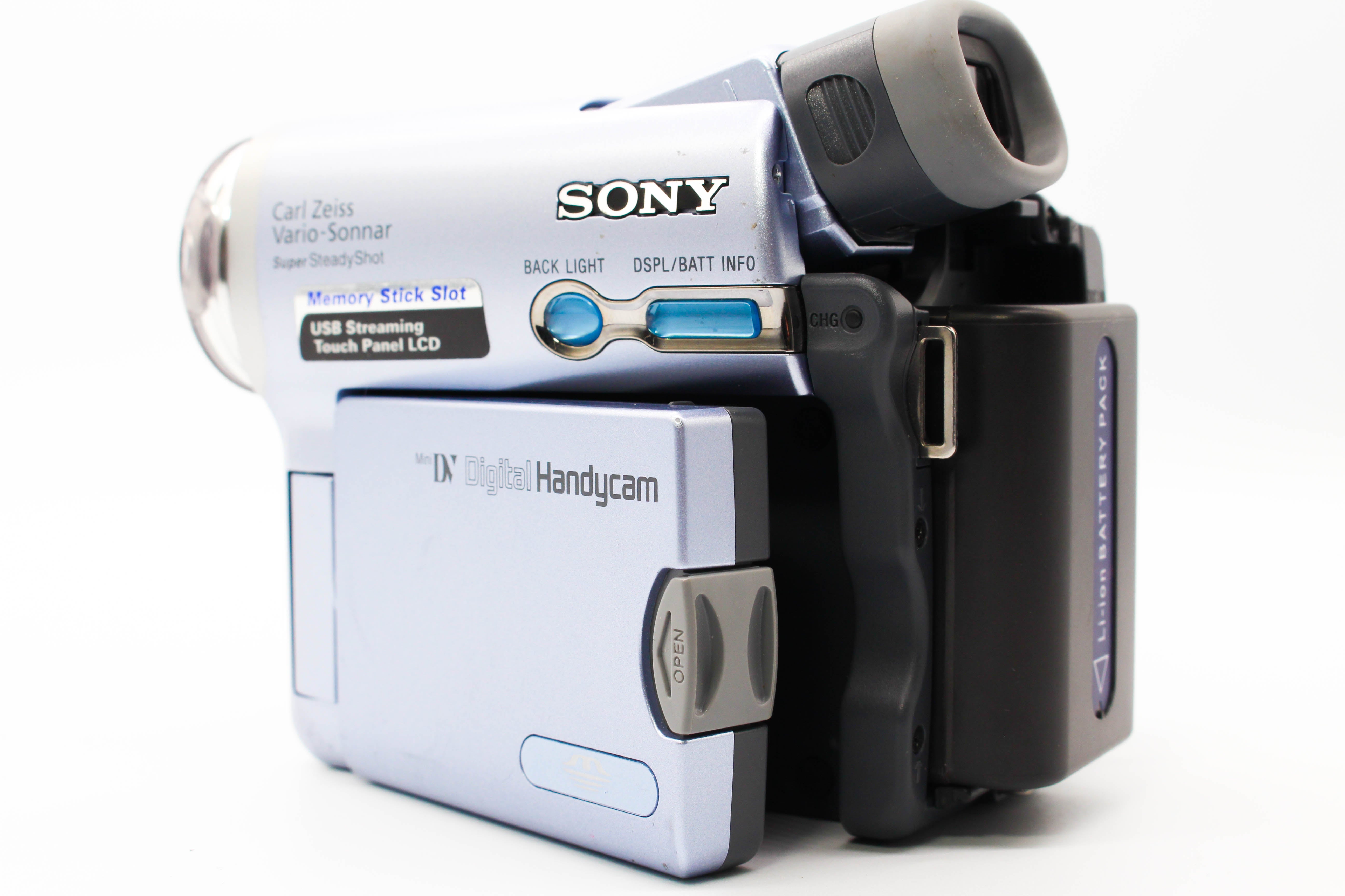 Sony DCR-TRV22E MiniDV Handycam Tape Digital Video Camcorder - Tested Bundle Good