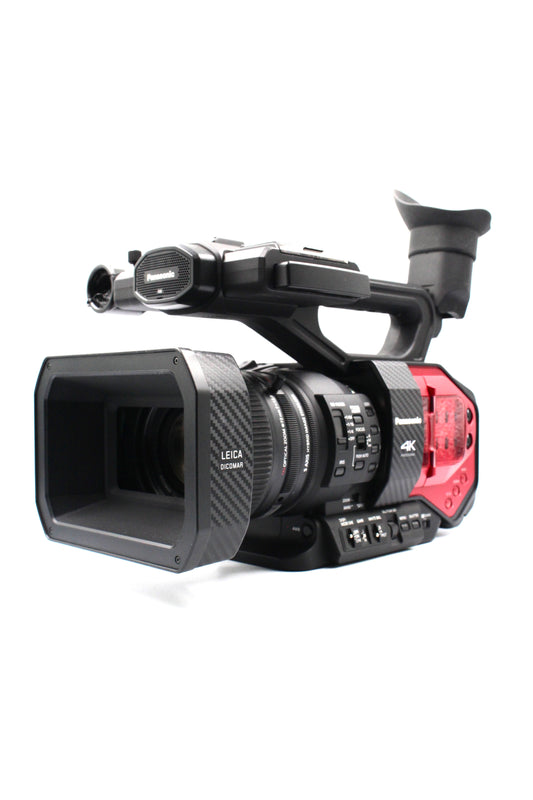 Panasonic AG-DVX200 4K Digital Video Camera Camcorder Excellent