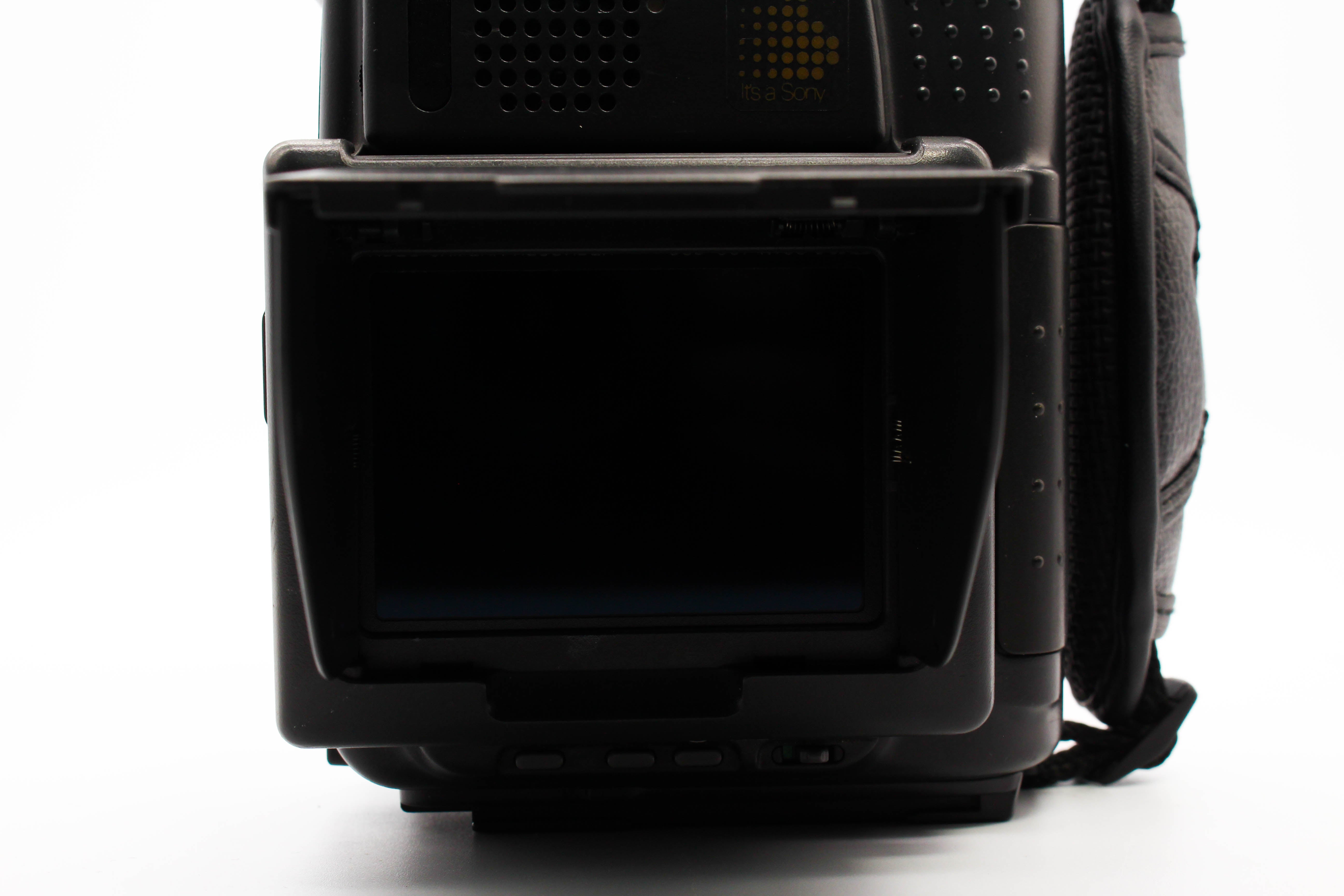 Sony CCD-SC7 NTSC Japanese Video8 8mm Analogue Video Camera Camcorder Rare - Tested Bundle Excellent