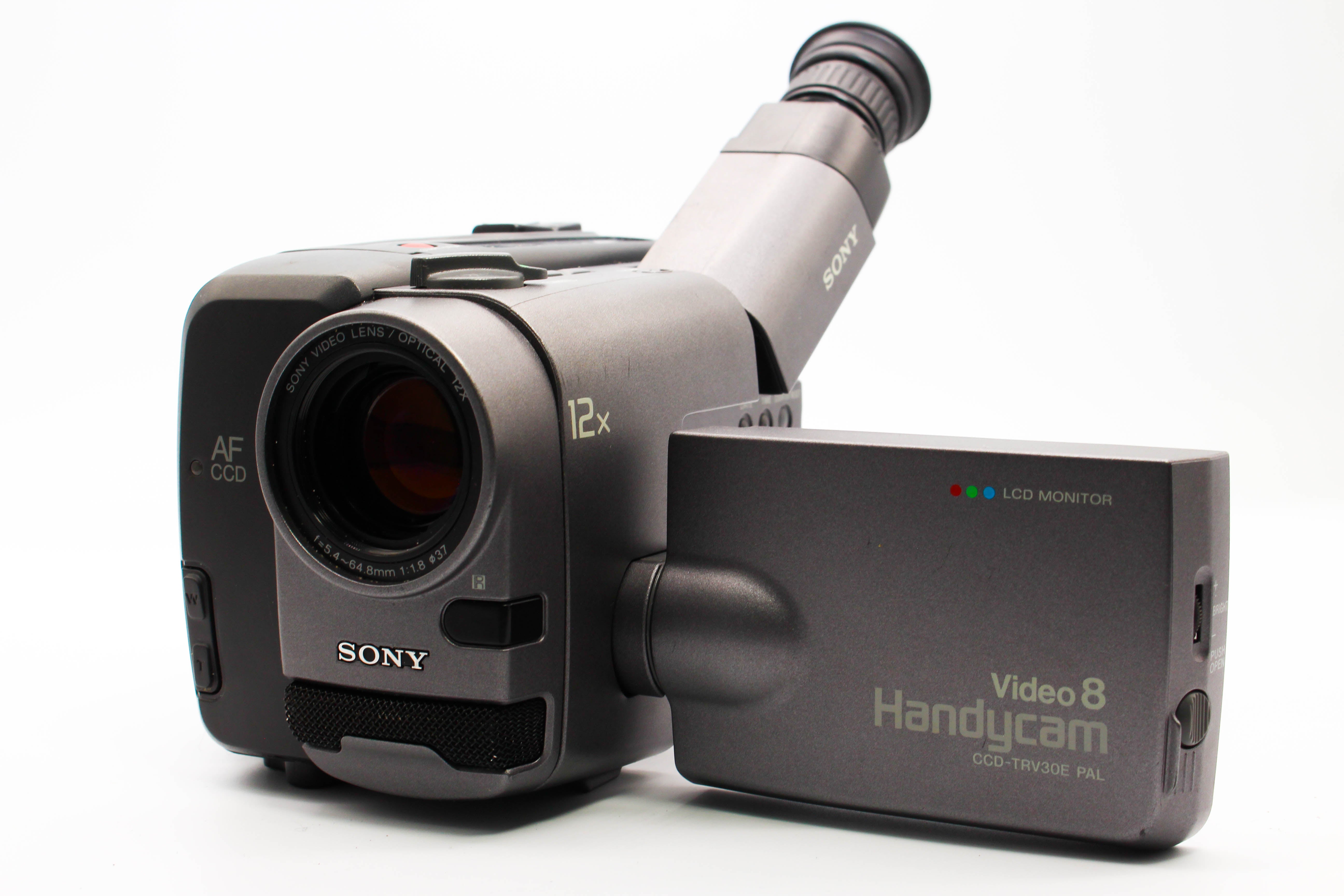 Sony CCD-TRV30E Video8 8mm Handycam Camera Analog Video Camcorder - Tested Bundle Excellent