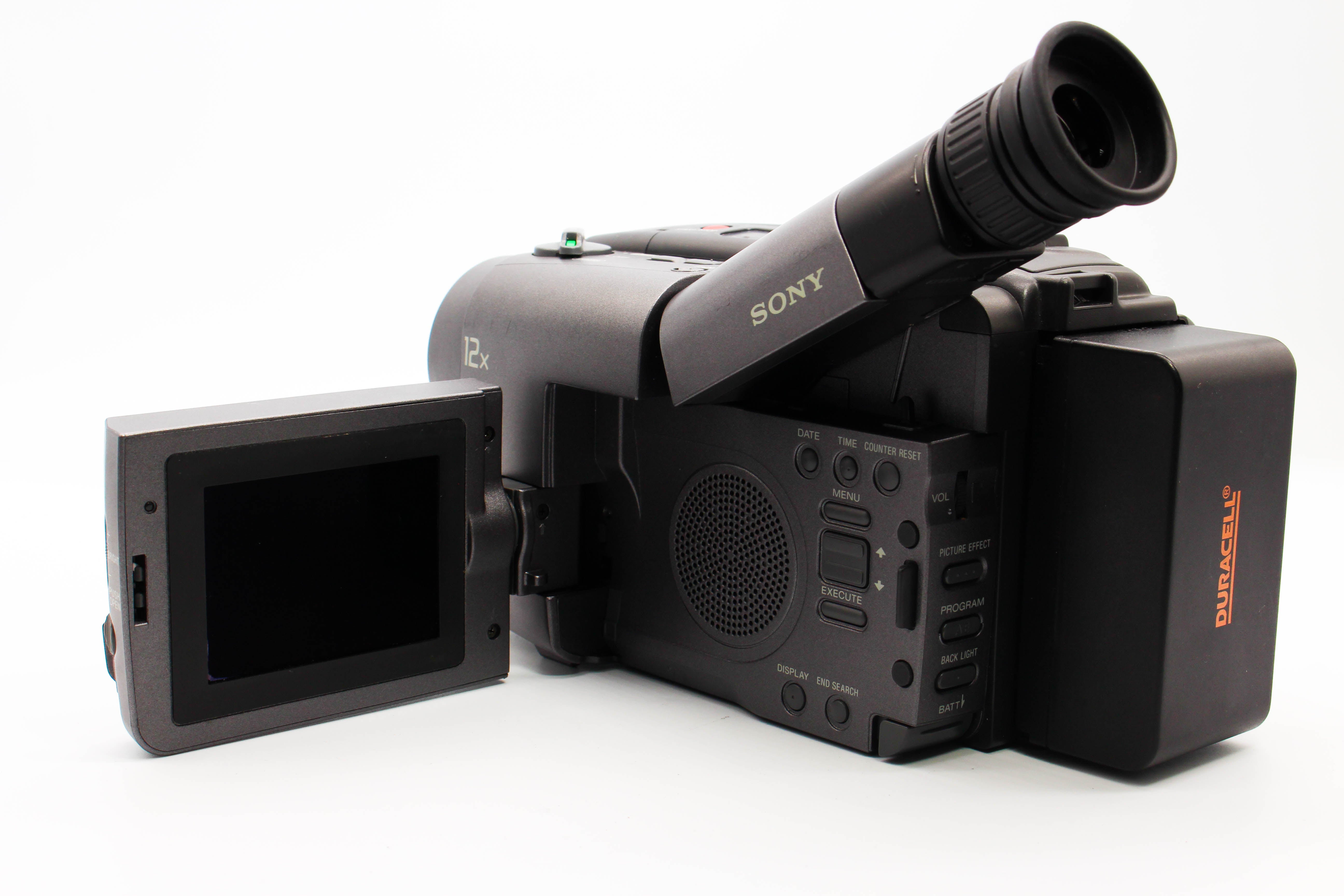 Sony CCD-TRV30E Video8 8mm Handycam Camera Analog Video Camcorder - Tested Bundle Excellent