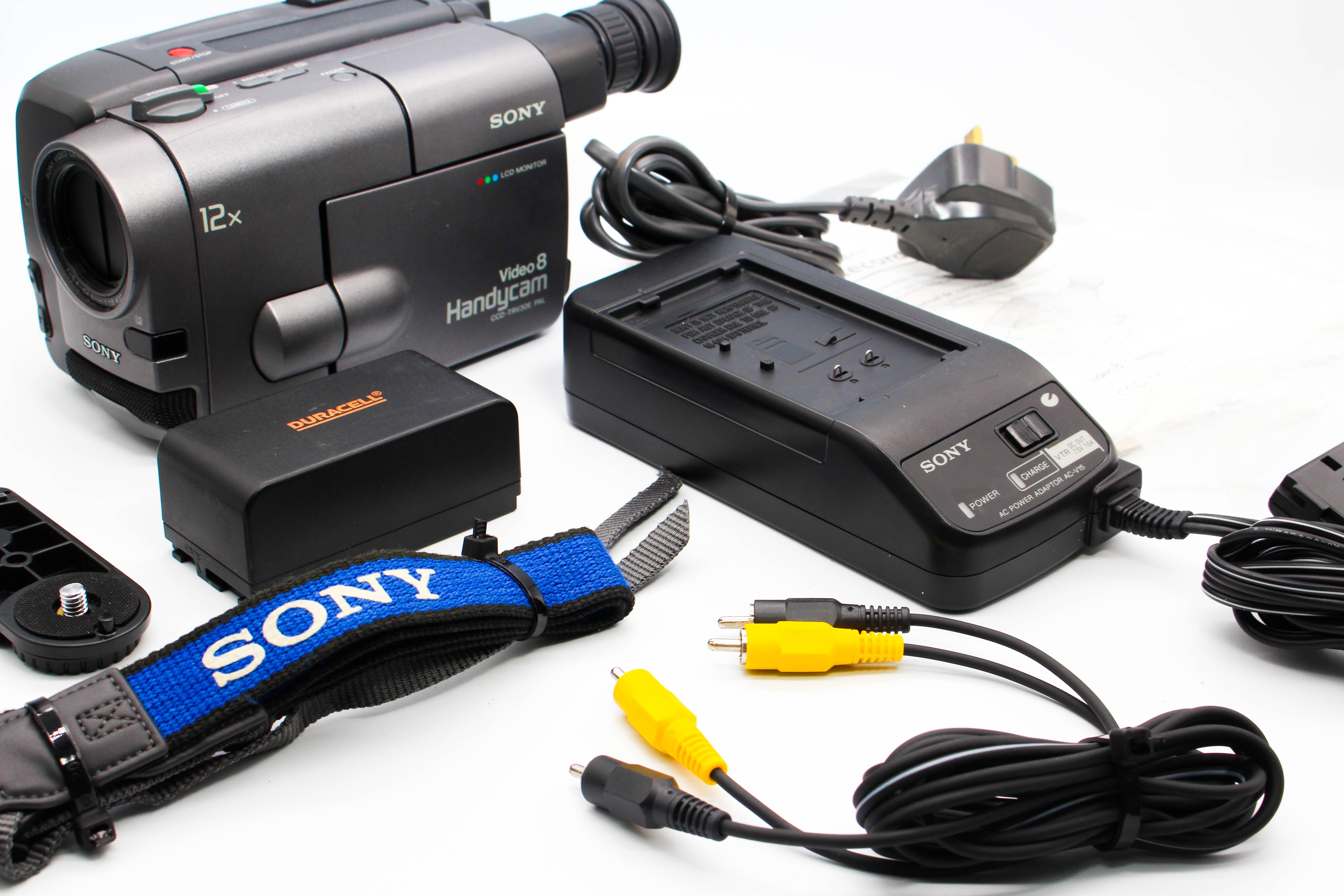 Sony CCD-TRV30E Video8 8mm Handycam Camera Analog Video Camcorder - Tested Bundle Excellent