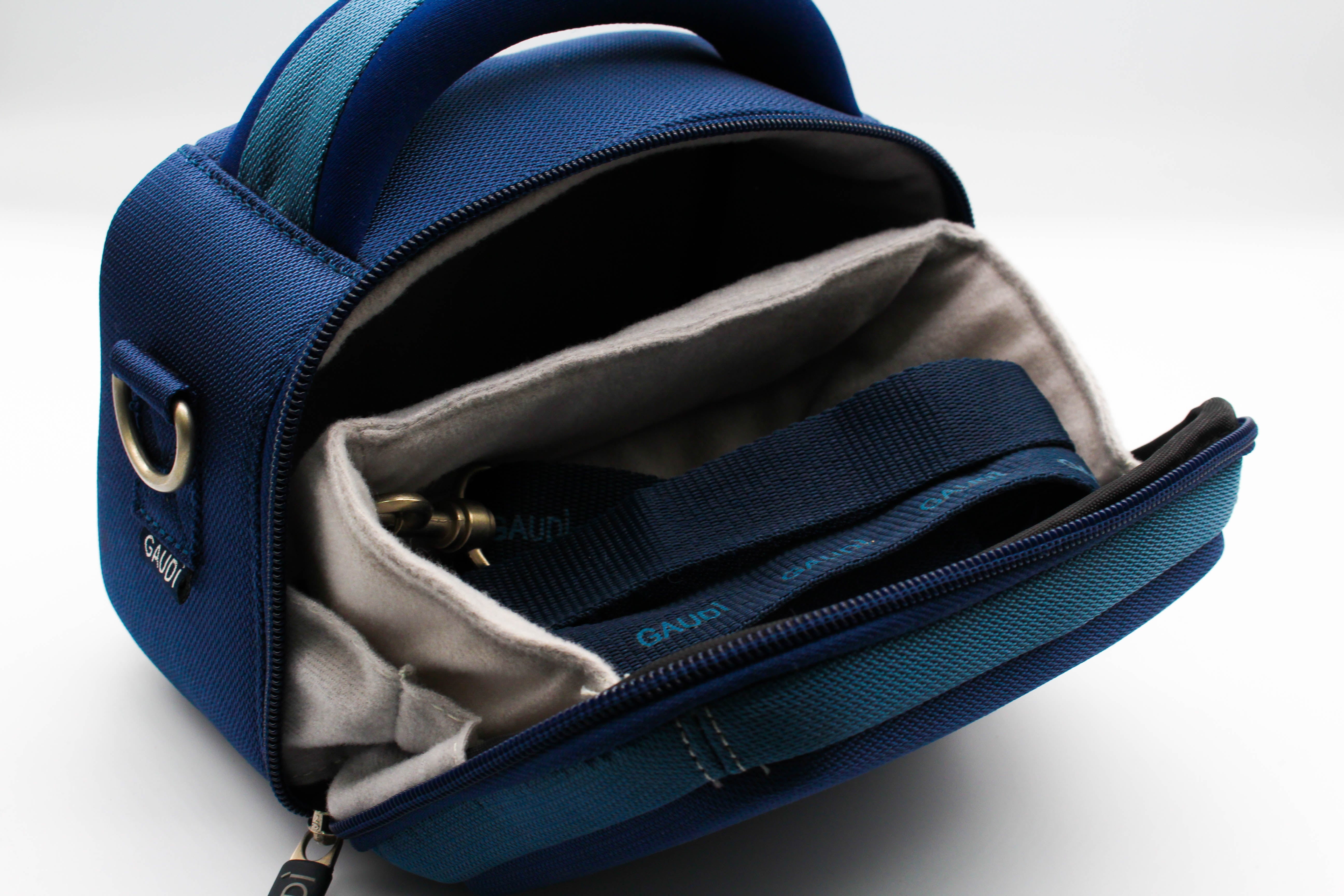 Gaudi Camera Carry Bag For Handycam Camcorder Camera - Good