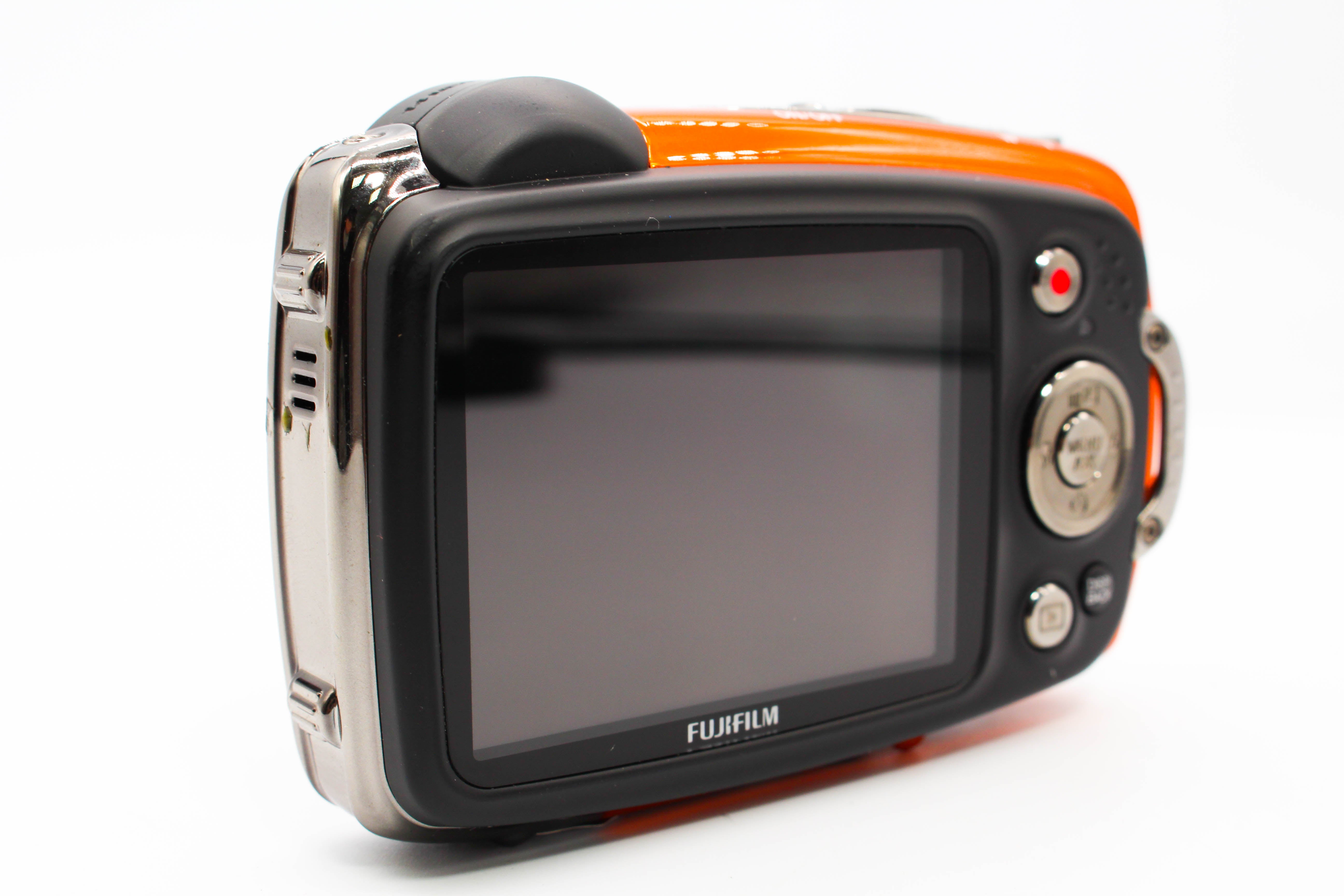FujiFilm FinePix XP30 14.0 Mega Pixels Retro Digital Camera Waterproof Digicam - Tested Bundle Excellent