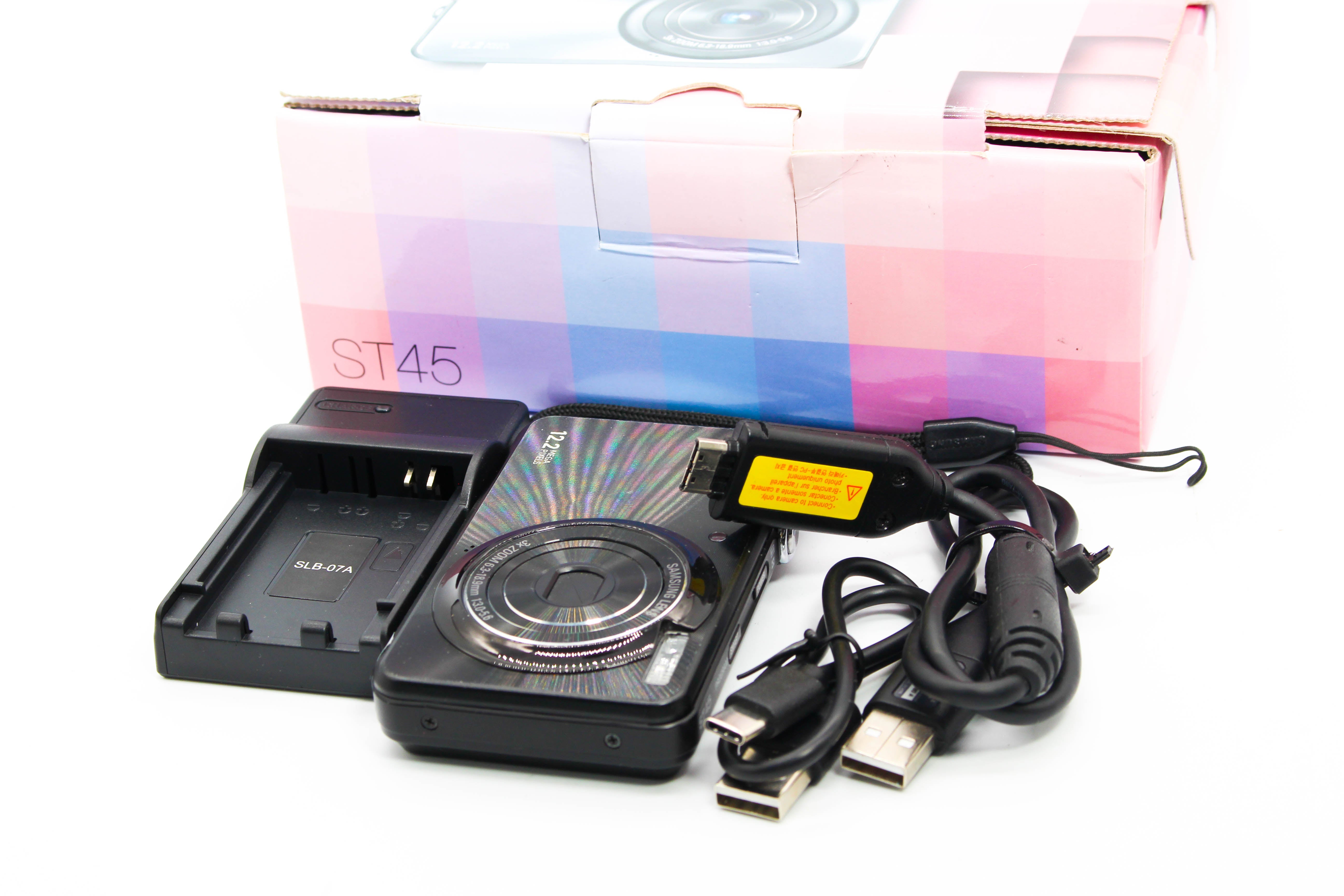 Samsung ST45 12.2 Mega Pixels Retro Digital Camera Digicam - Tested Bundle Excellent