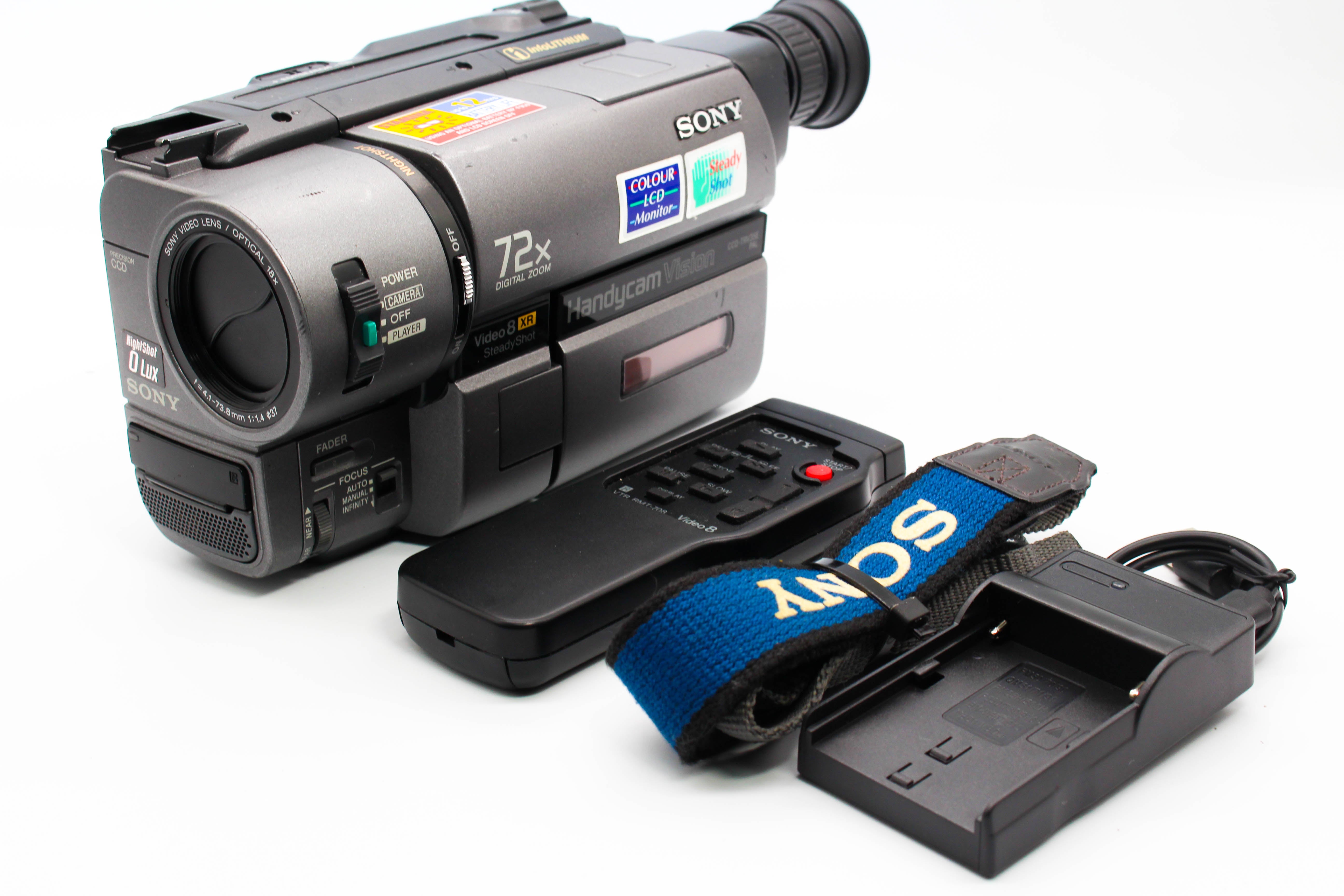 Sony CCD-TRV35E Video8 8mm Handycam Camera Analog Video Camcorder - Tested Bundle