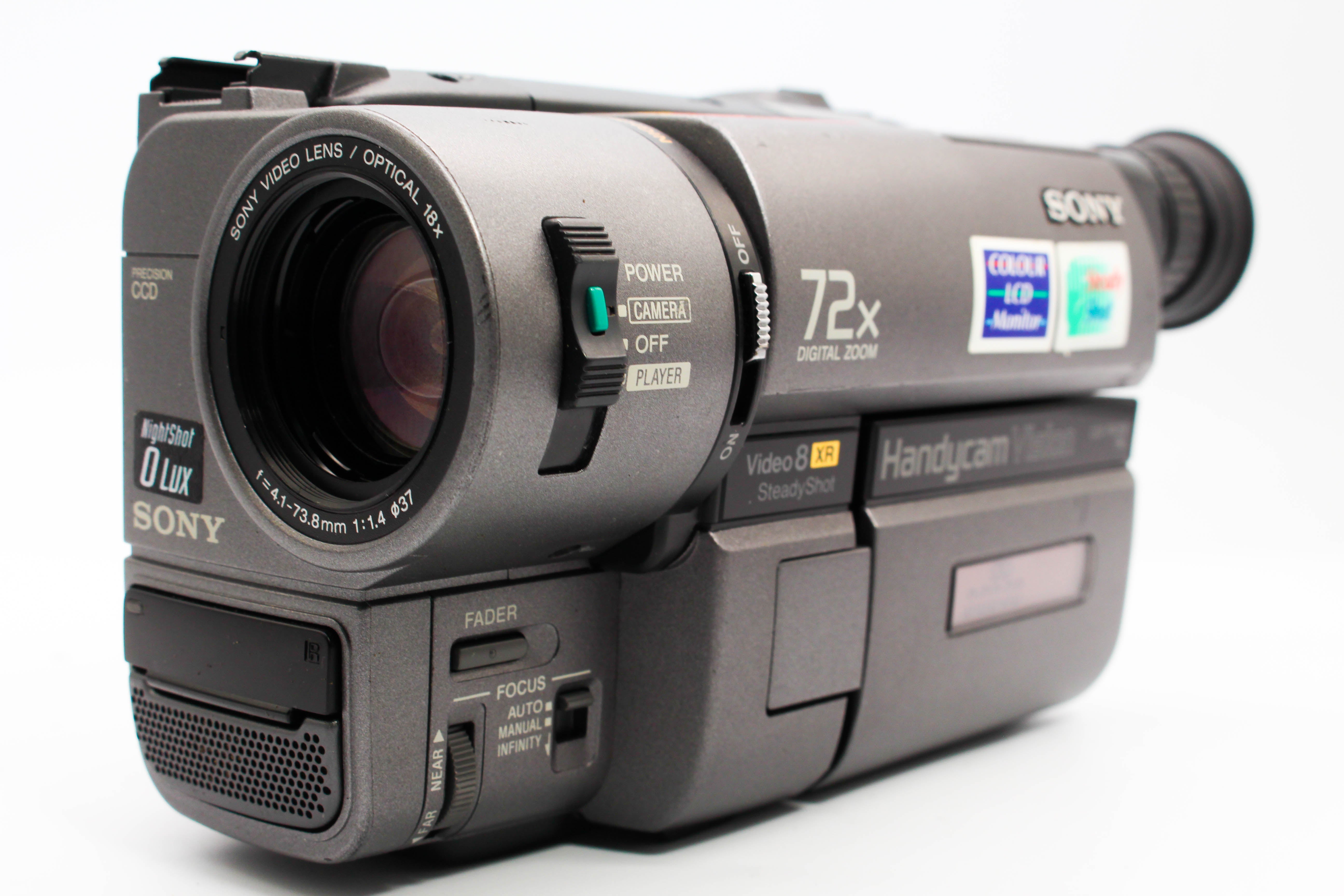 Sony CCD-TRV35E Video8 8mm Handycam Camera Analog Video Camcorder - Tested Bundle