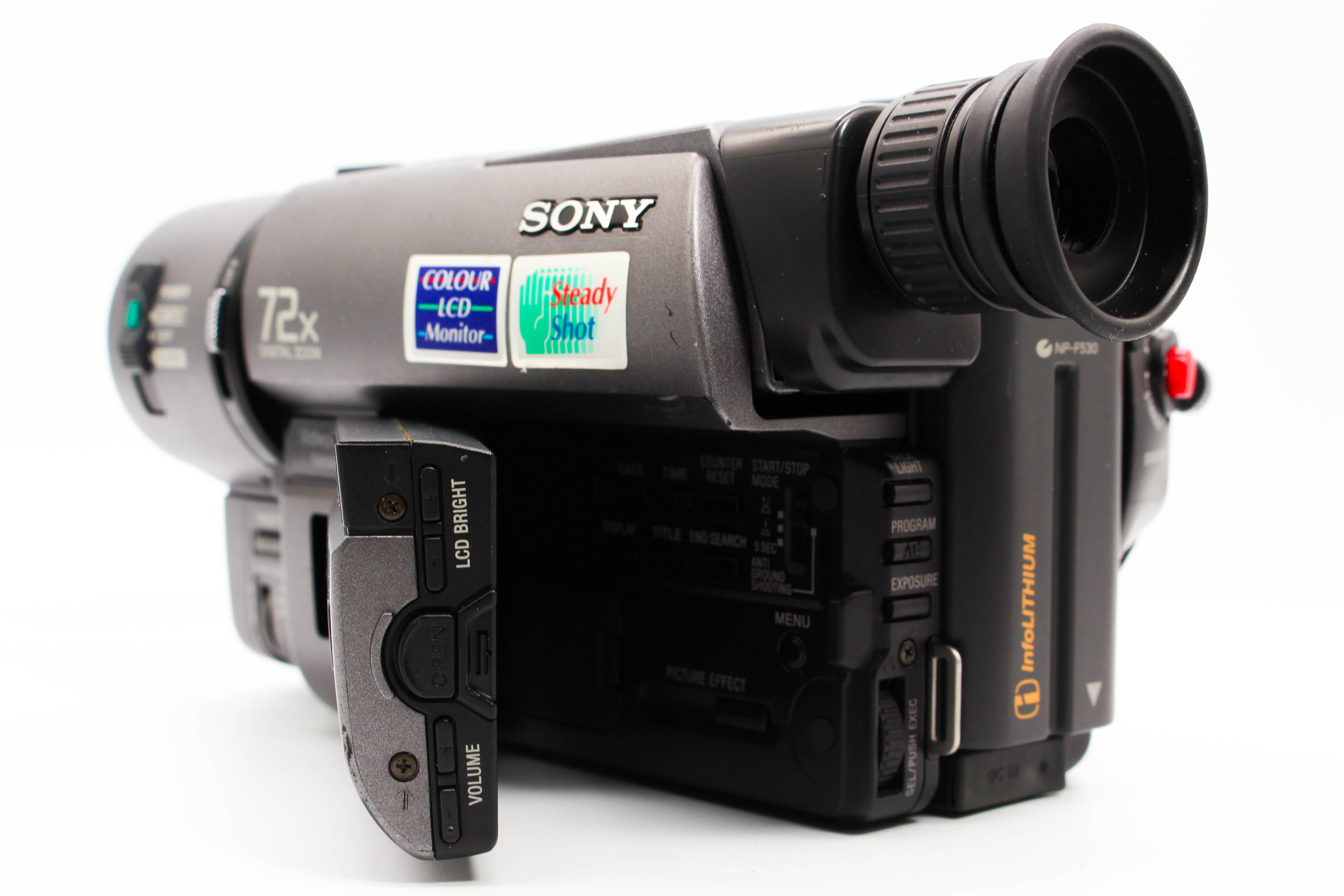 Sony CCD-TRV35E Video8 8mm Handycam Camera Analog Video Camcorder - Tested Bundle