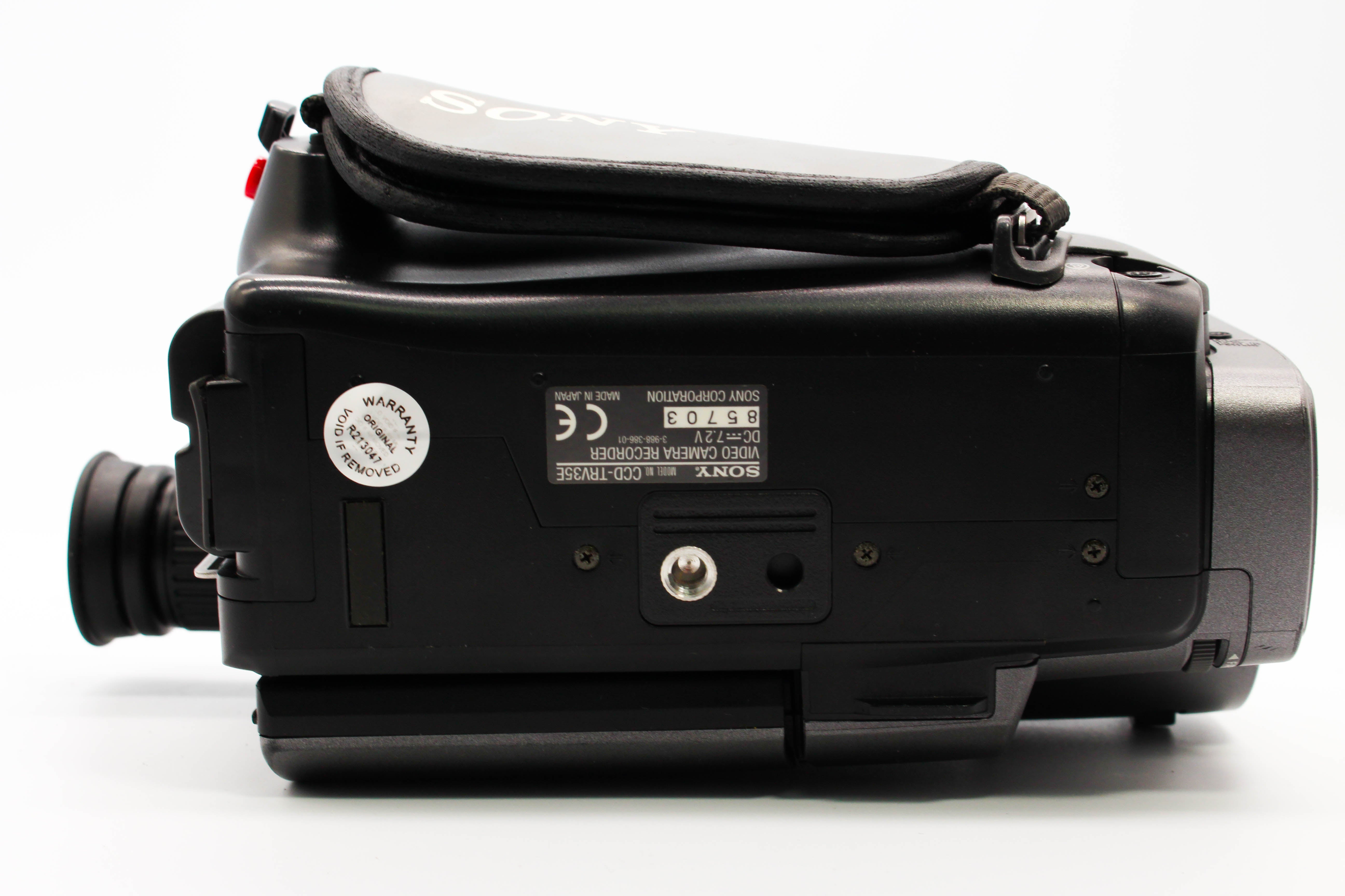 Sony CCD-TRV35E Video8 8mm Handycam Camera Analog Video Camcorder - Tested Bundle
