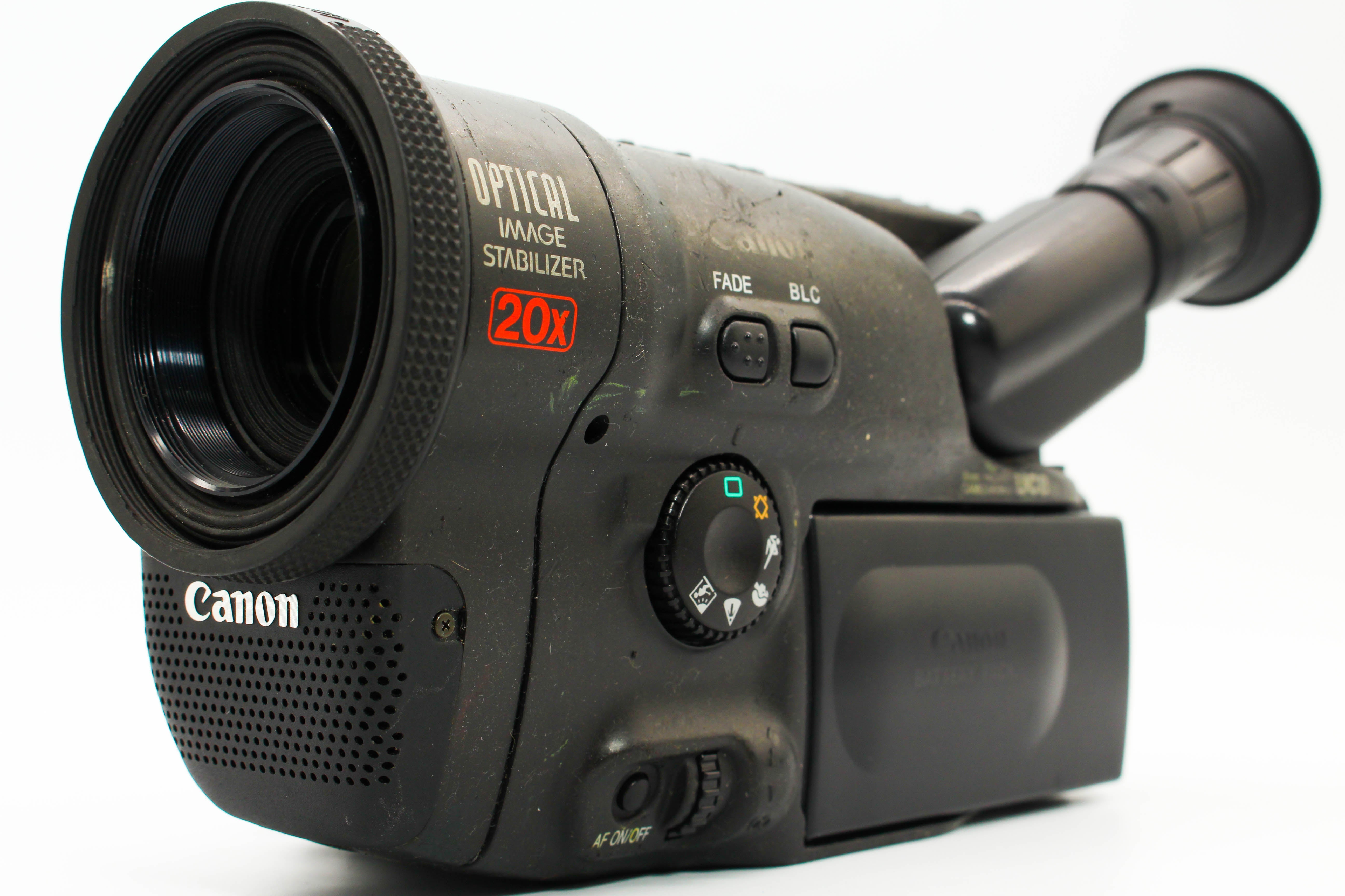 Canon UC8HiE Hi8 8mm Handycam Camera Analog Video Camcorder - Tested Bundle