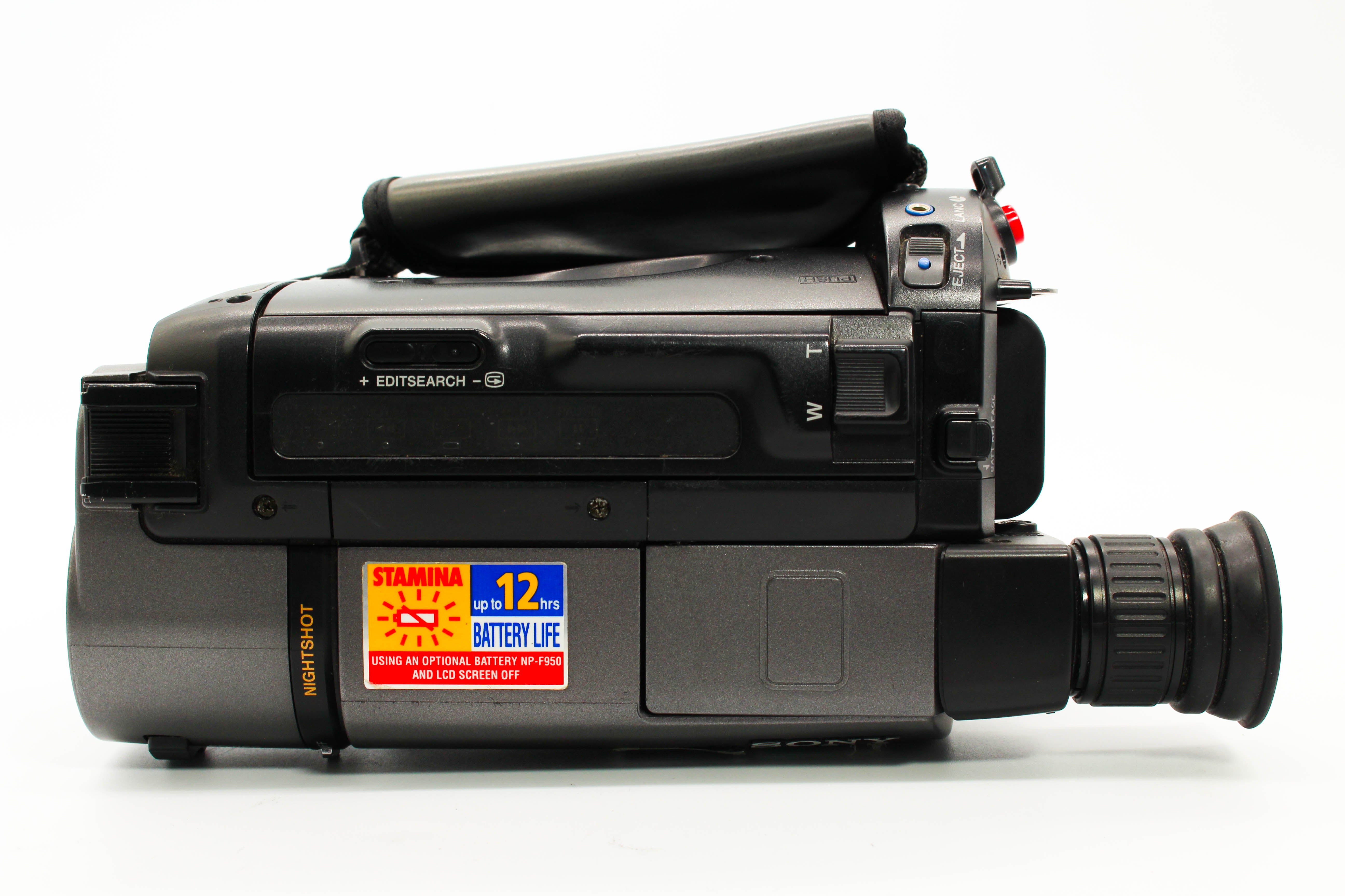 Sony CCD-TR735E Hi8 8mm Handycam Camera Analog Video Camcorder - Tested Bundle Excellent
