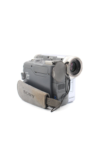 Sony DCR-TRV14E MiniDV Video Camcorder