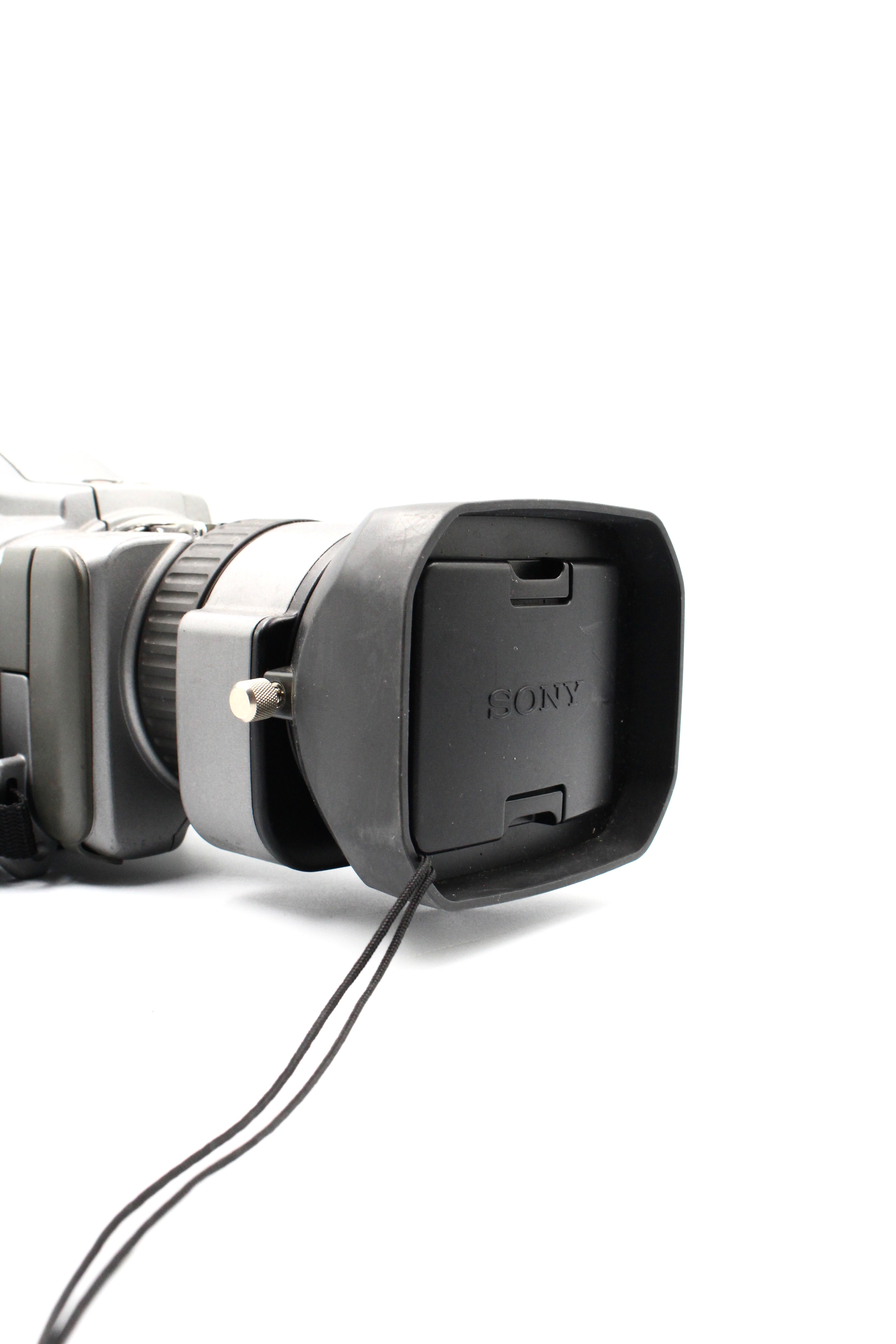 Sony Replacement Lens Hood For Sony DCR-VX1000 / VX9000 Excellent