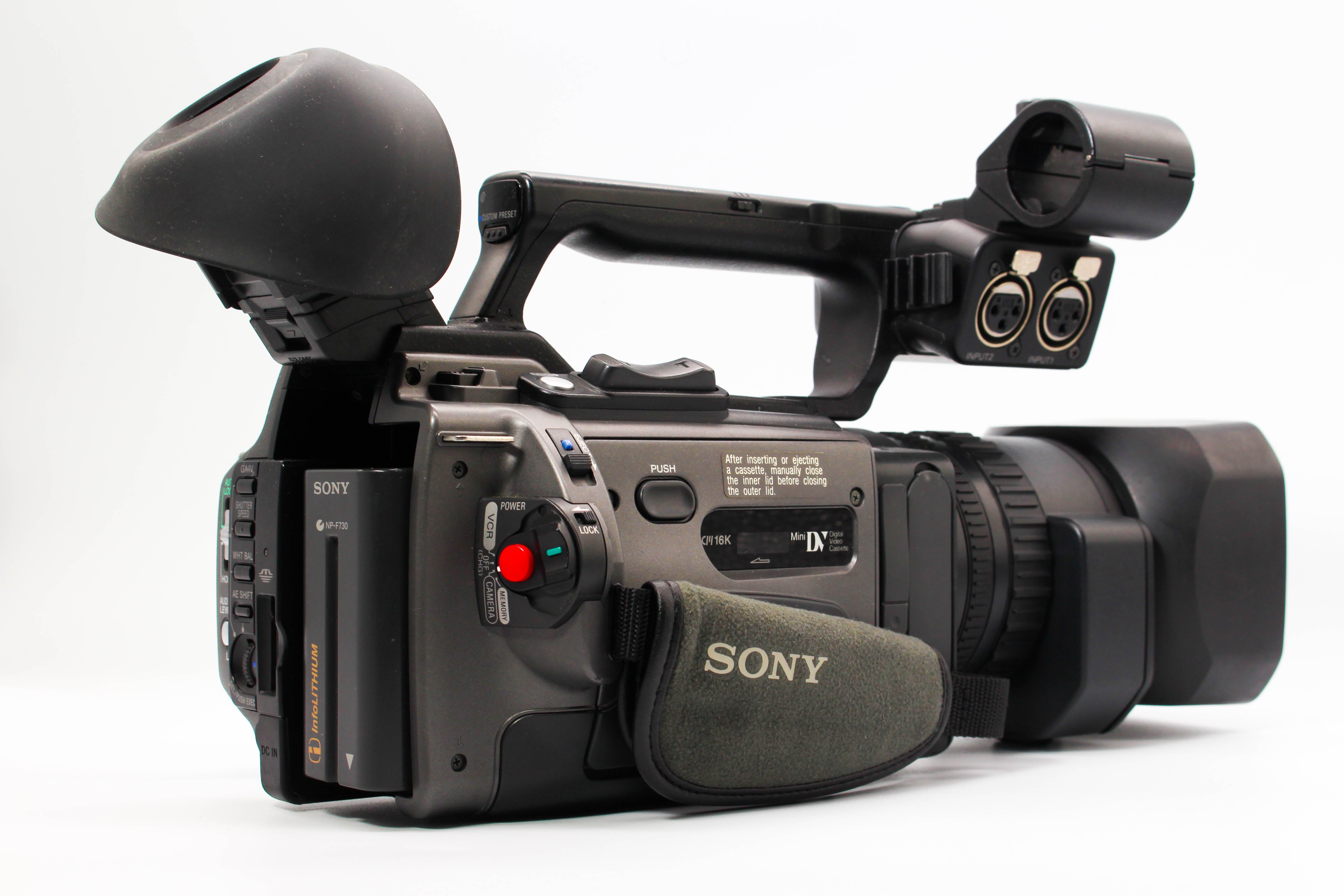 Sony DSR-PD170P MiniDV Handheld Digital Video Camera Camcorder - Tested Bundle Excellent