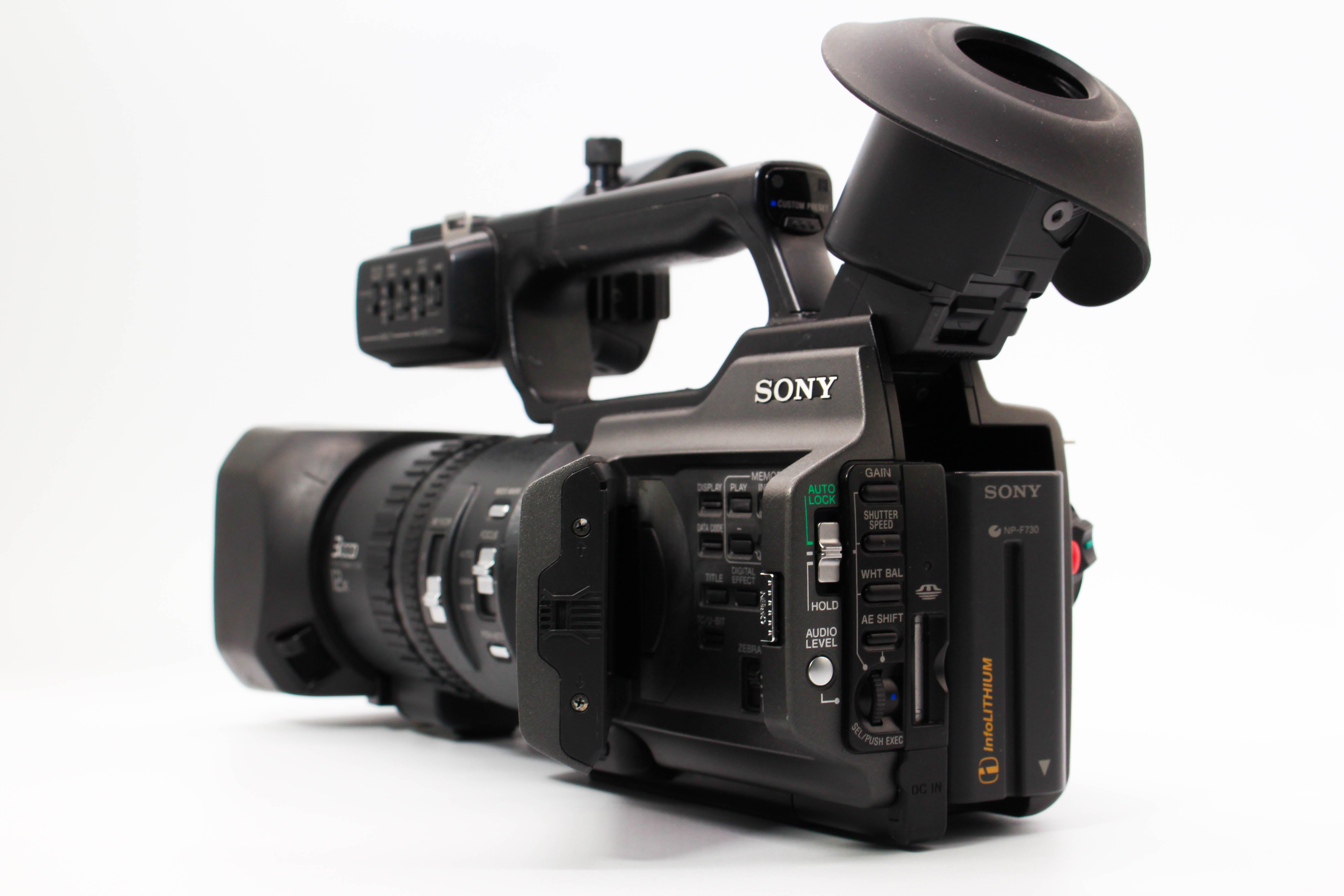 Sony DSR-PD170P MiniDV Handheld Digital Video Camera Camcorder - Tested Bundle Excellent