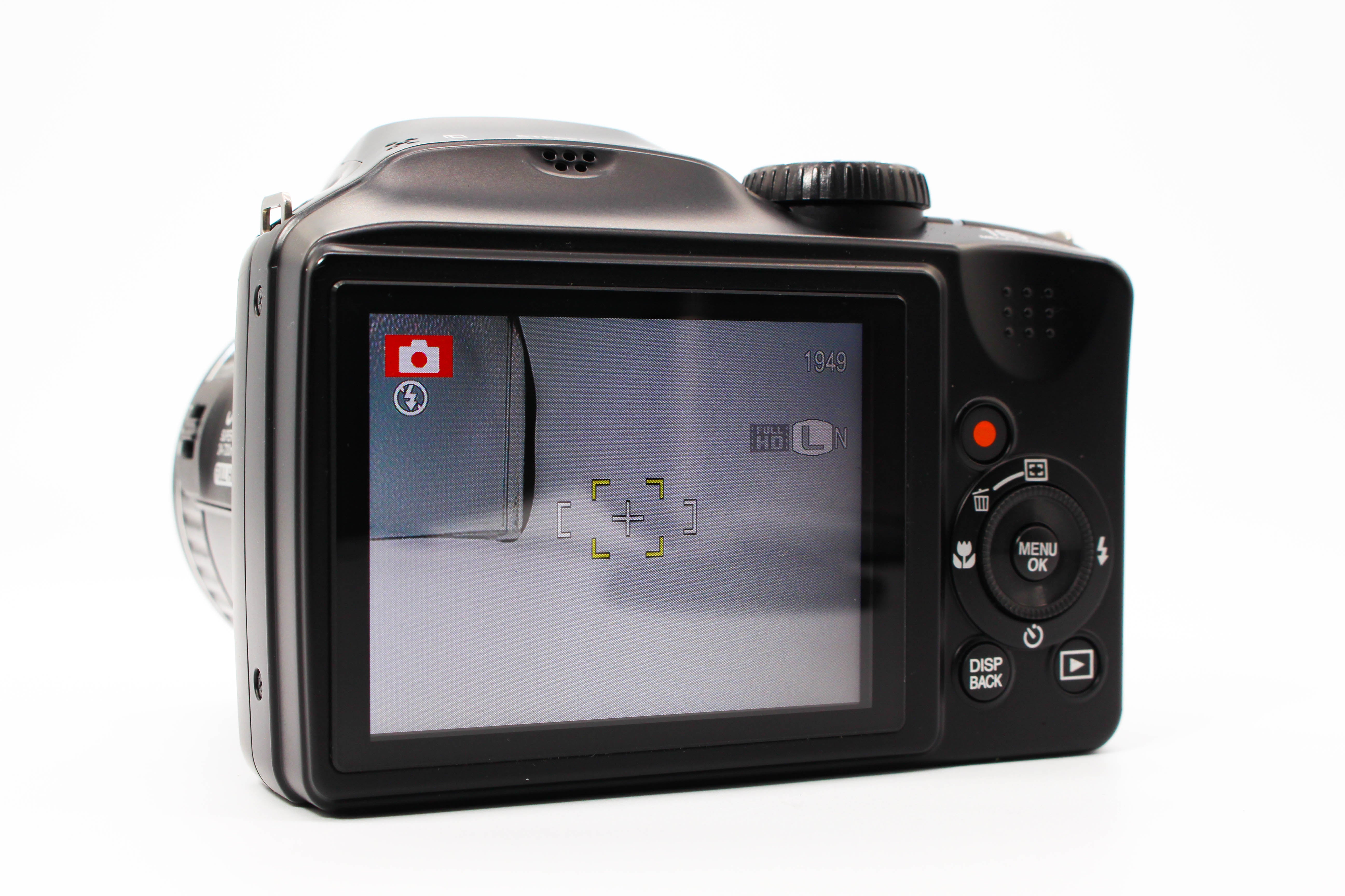 Fujifilm Finepix S6800 Digital Bridge Camera 16.0MP - Tested Bundle Excellent
