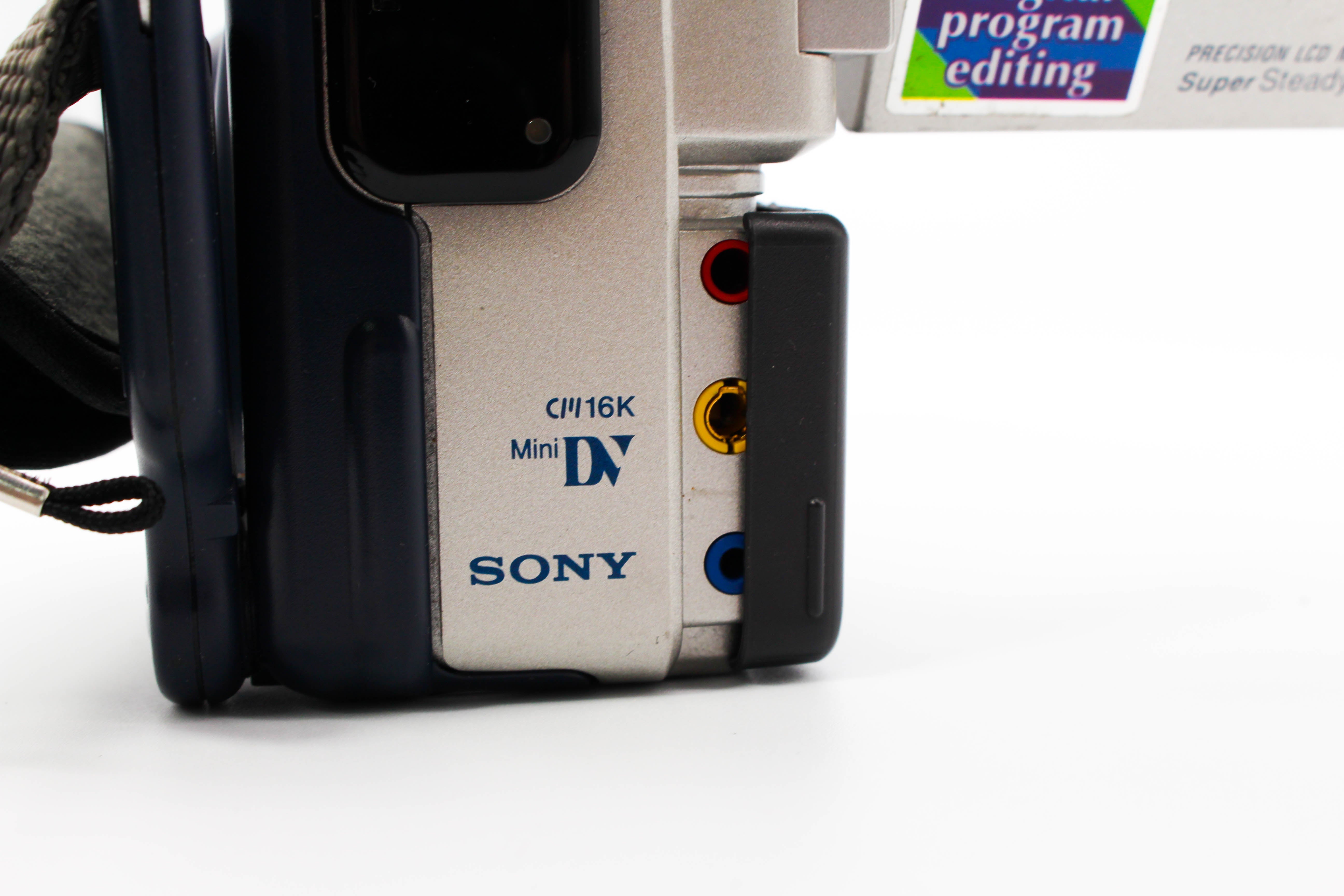 Sony DCR-PC5E MiniDV Handycam Tape Digital Video Camcorder - Tested Bundle