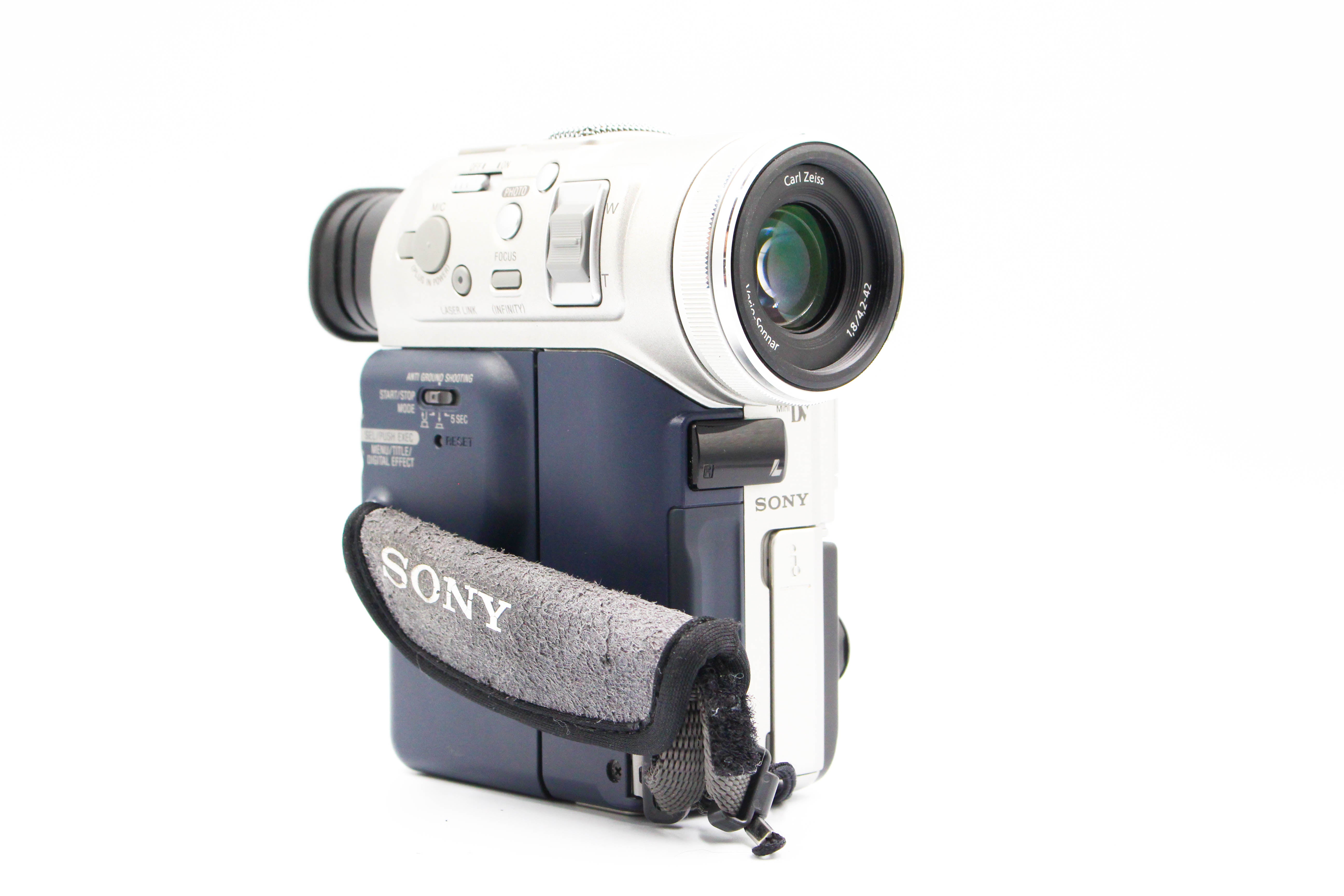 Sony DCR-PC100E MiniDV Handycam Camcorder Digital Video Camera