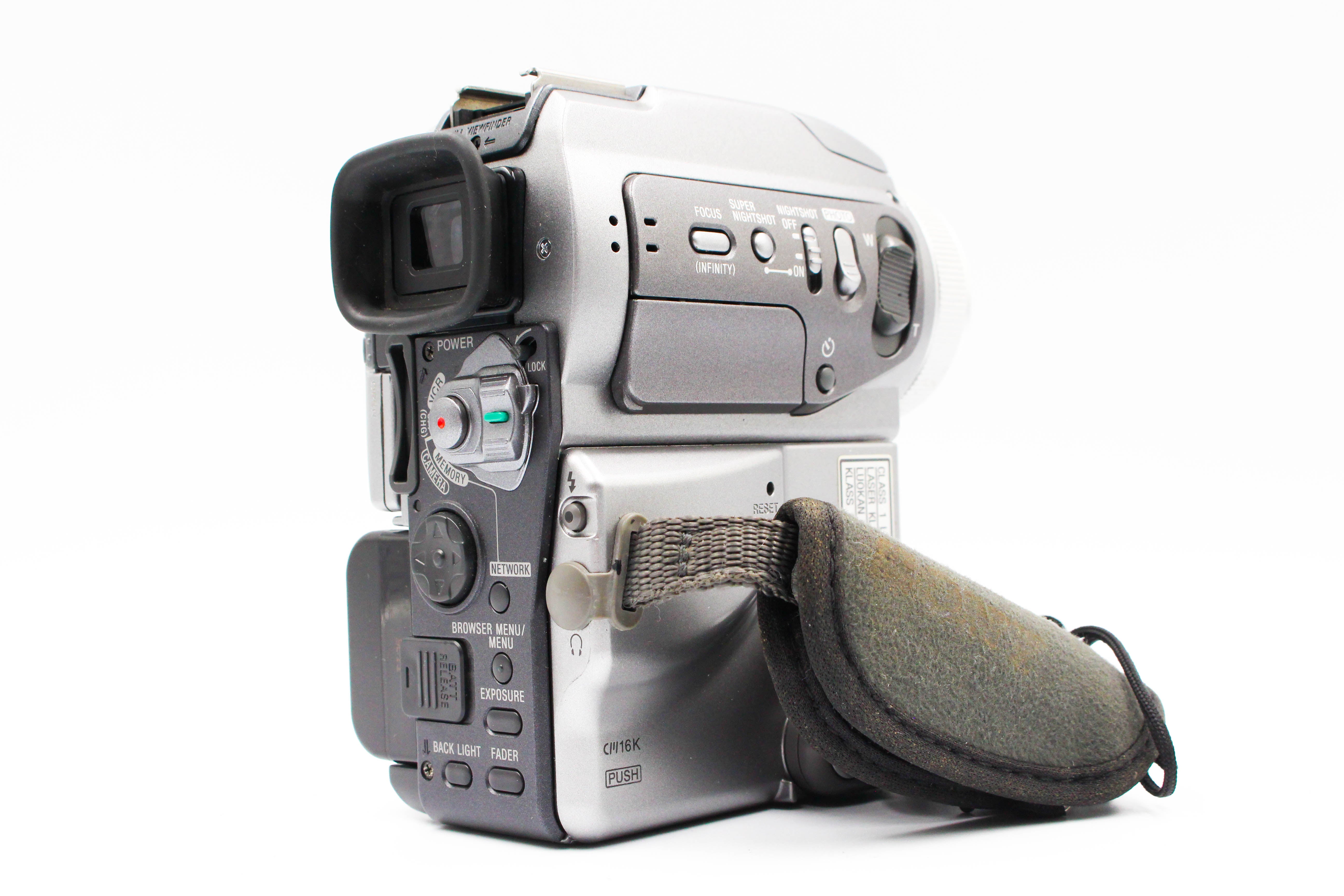 Sony DCR-PC120E MiniDV Handycam Digital Video Camera Camcorder