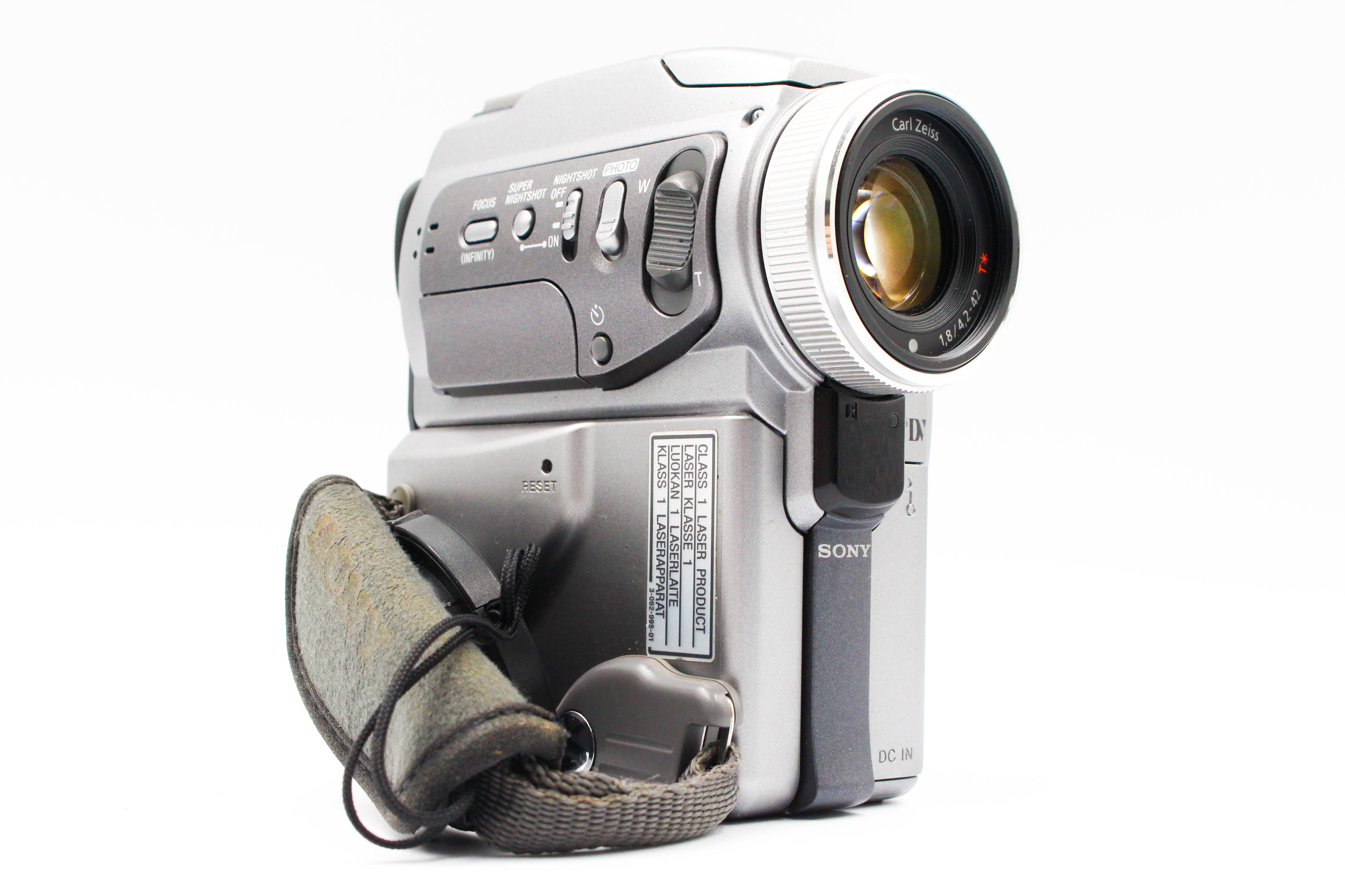 Sony DCR-PC120E MiniDV Handycam Digital Video Camera Camcorder