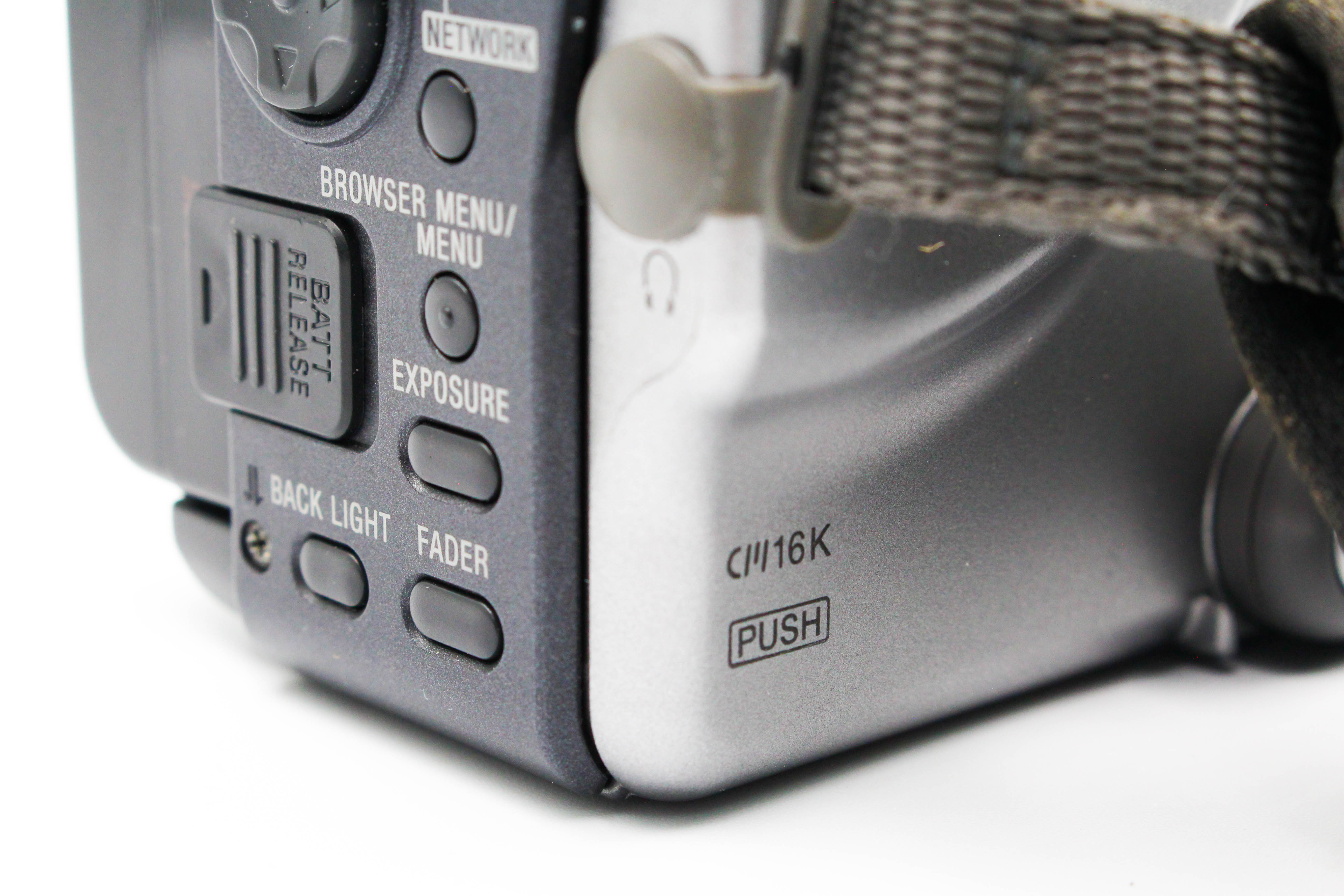 Sony DCR-PC120E MiniDV Handycam Digital Video Camera Camcorder