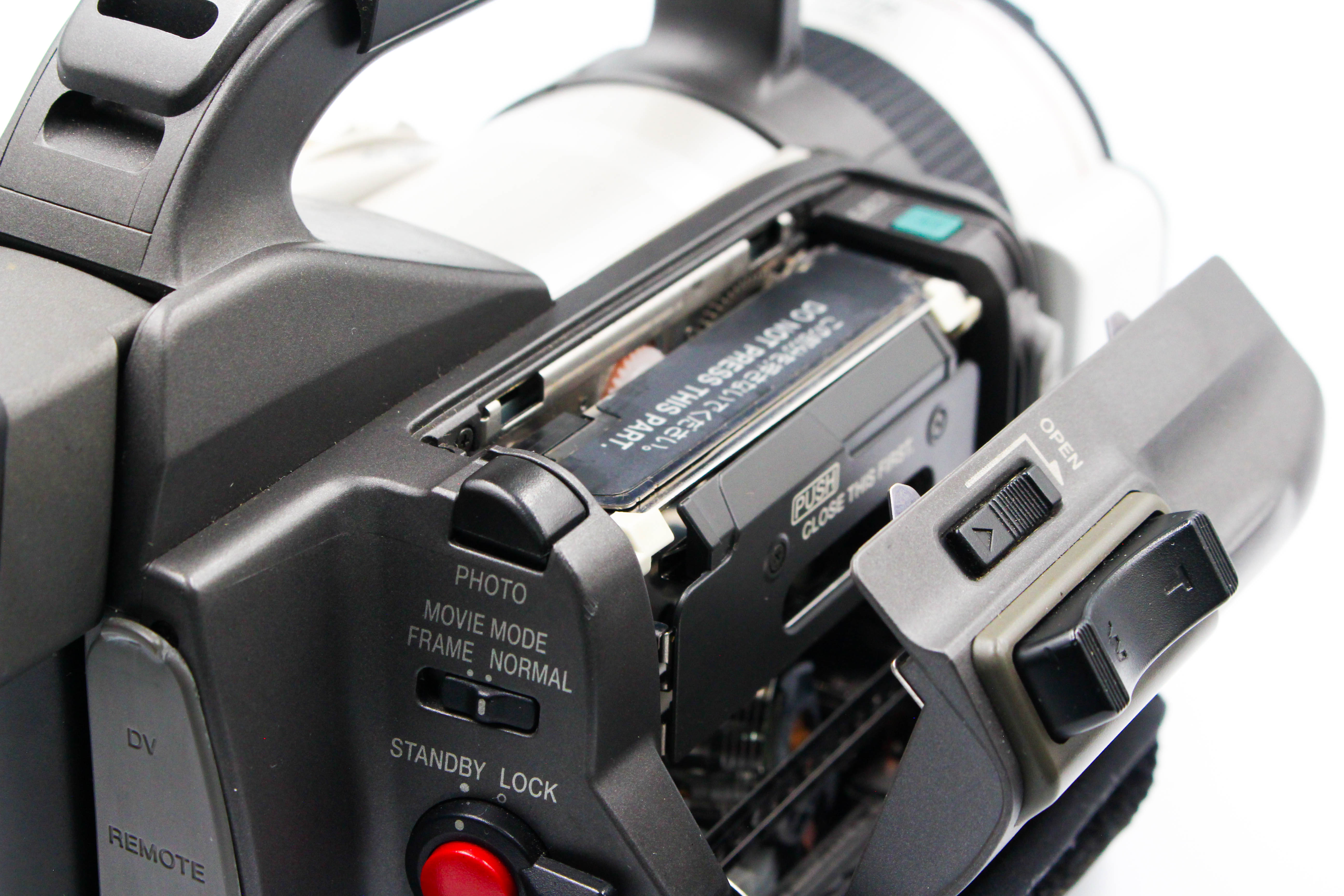 Canon DM-XM1 MiniDV Handycam Digital Video Camera Camcorder (Read) - Tested Bundle