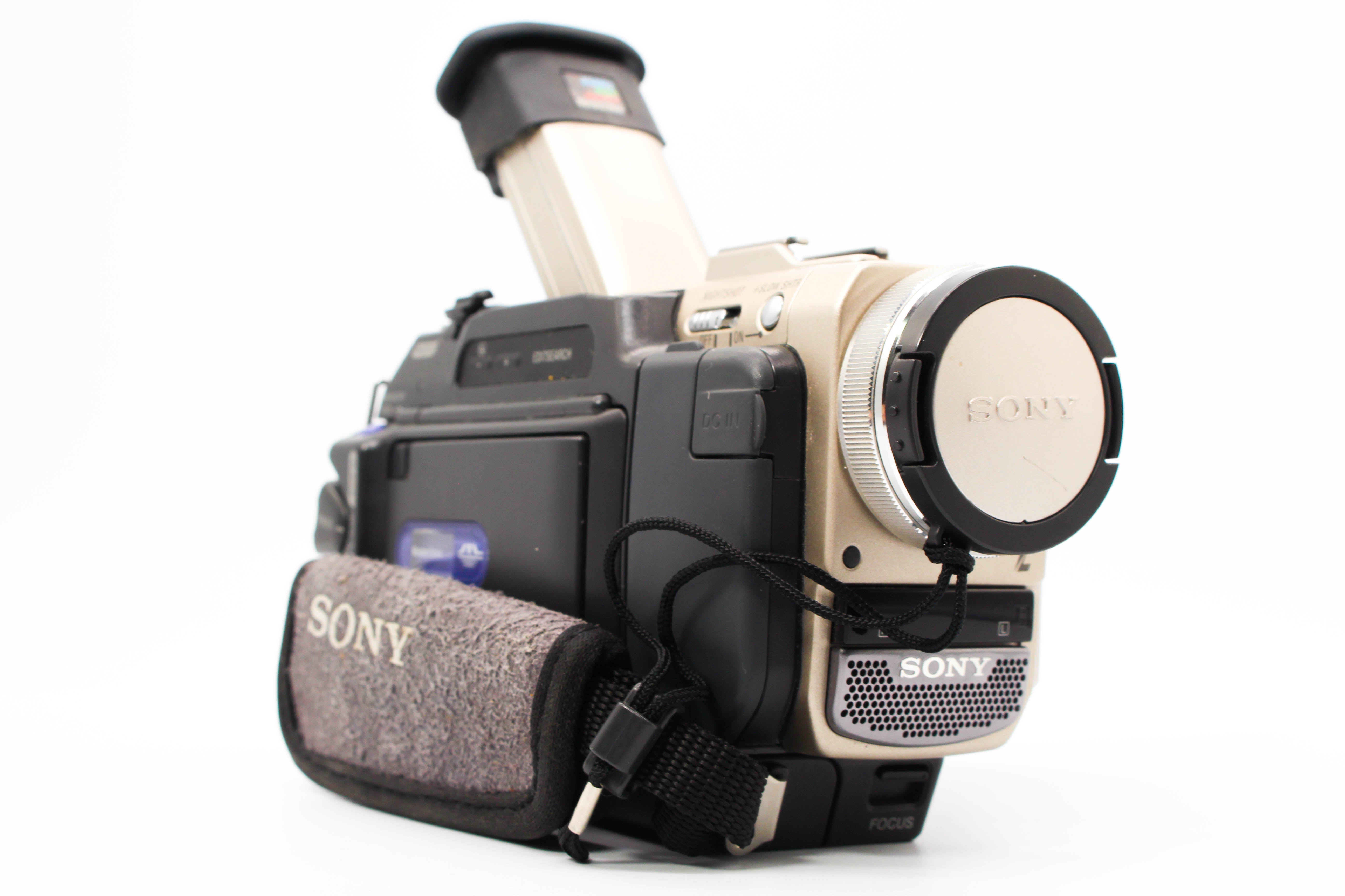 Sony DCR-TRV10E MiniDV Video Handycam Camcorder Camera - Tested Bundle Excellent