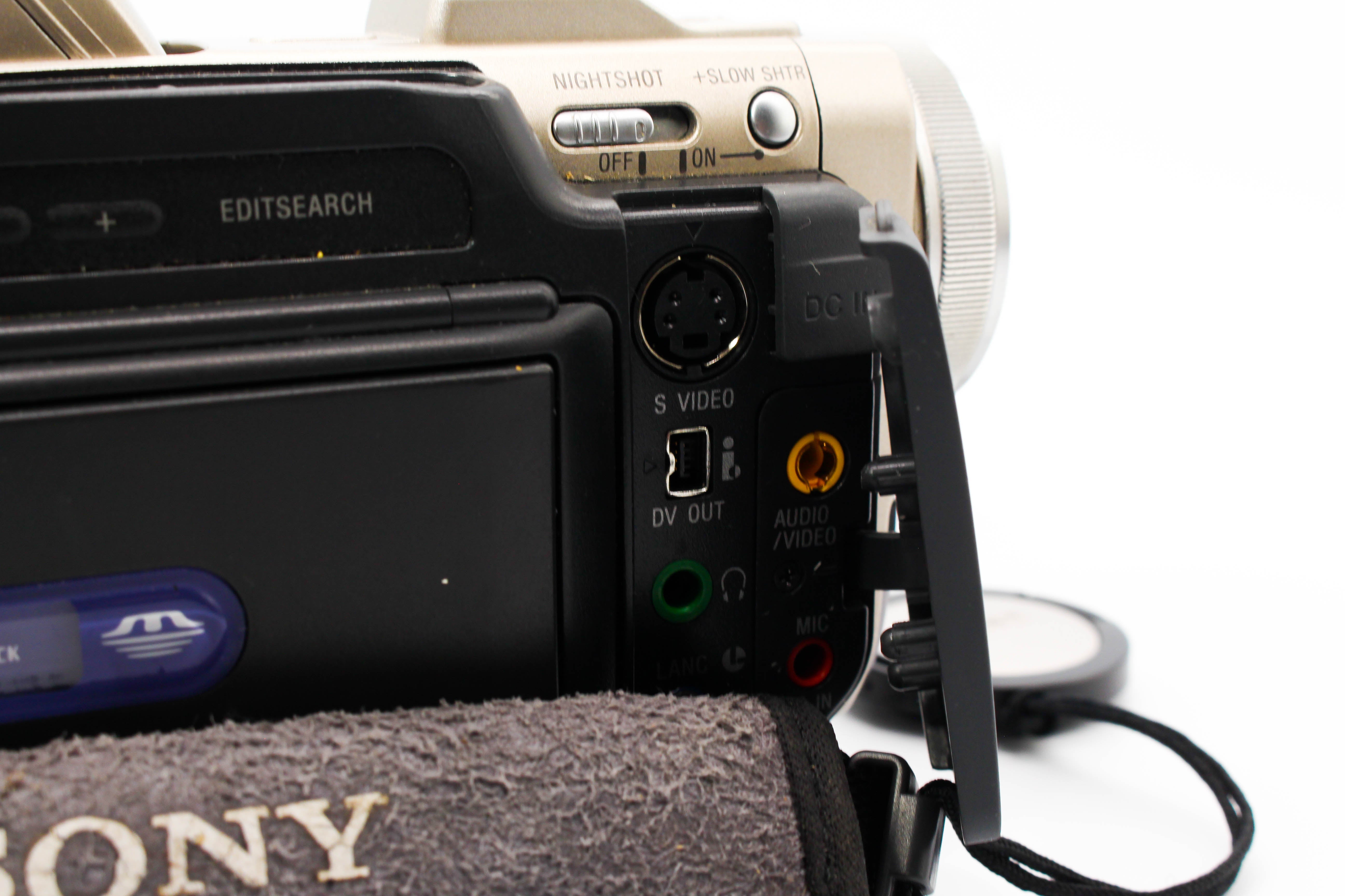 Sony DCR-TRV10E MiniDV Video Handycam Camcorder Camera - Tested Bundle Excellent