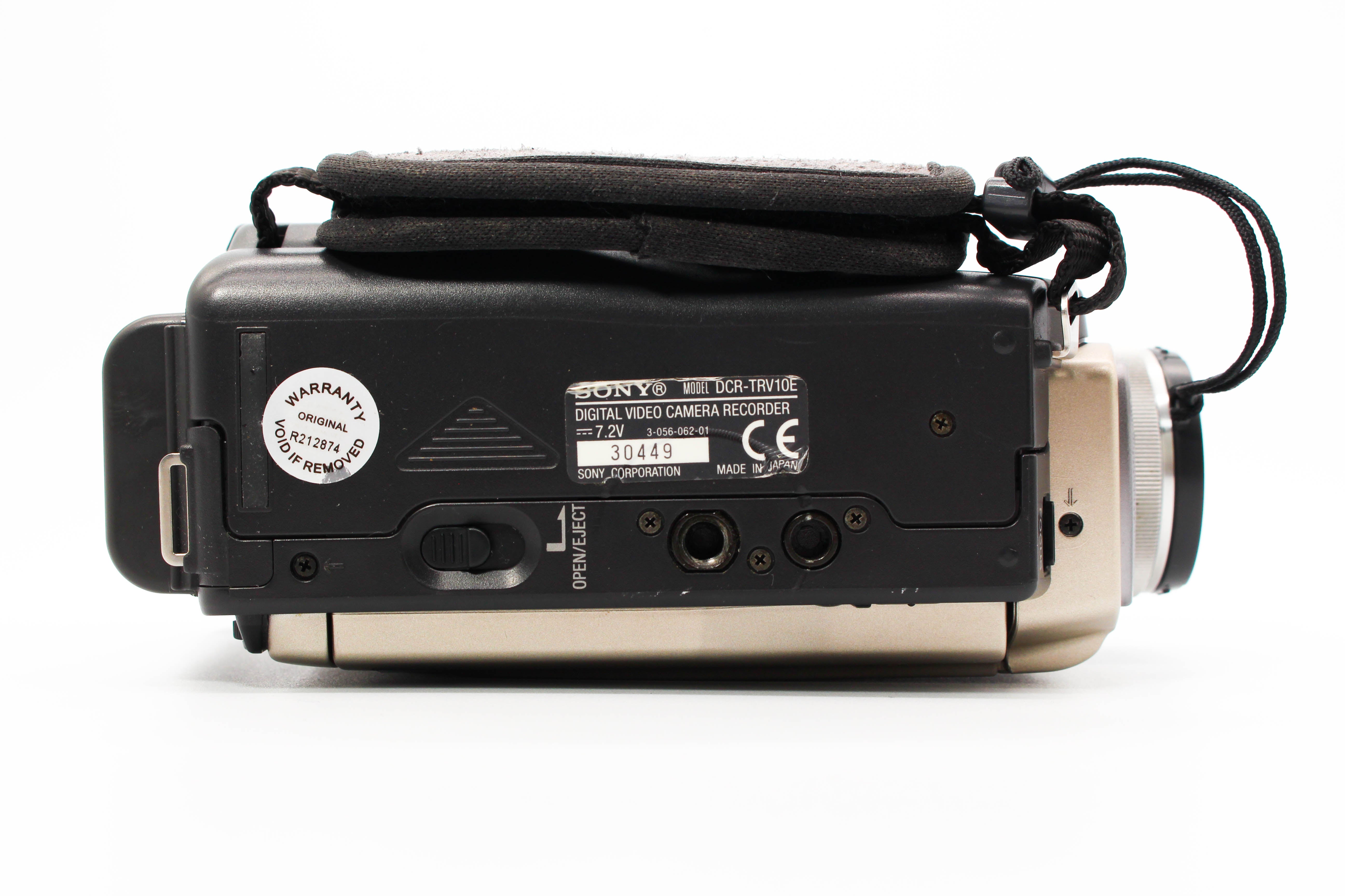 Sony DCR-TRV10E MiniDV Video Handycam Camcorder Camera - Tested Bundle Excellent