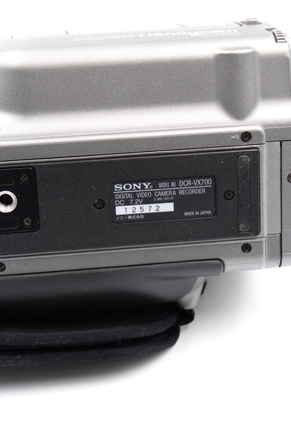 Sony DCR-VX700 MiniDV Digital Video Camcorder Japanese (For Parts)