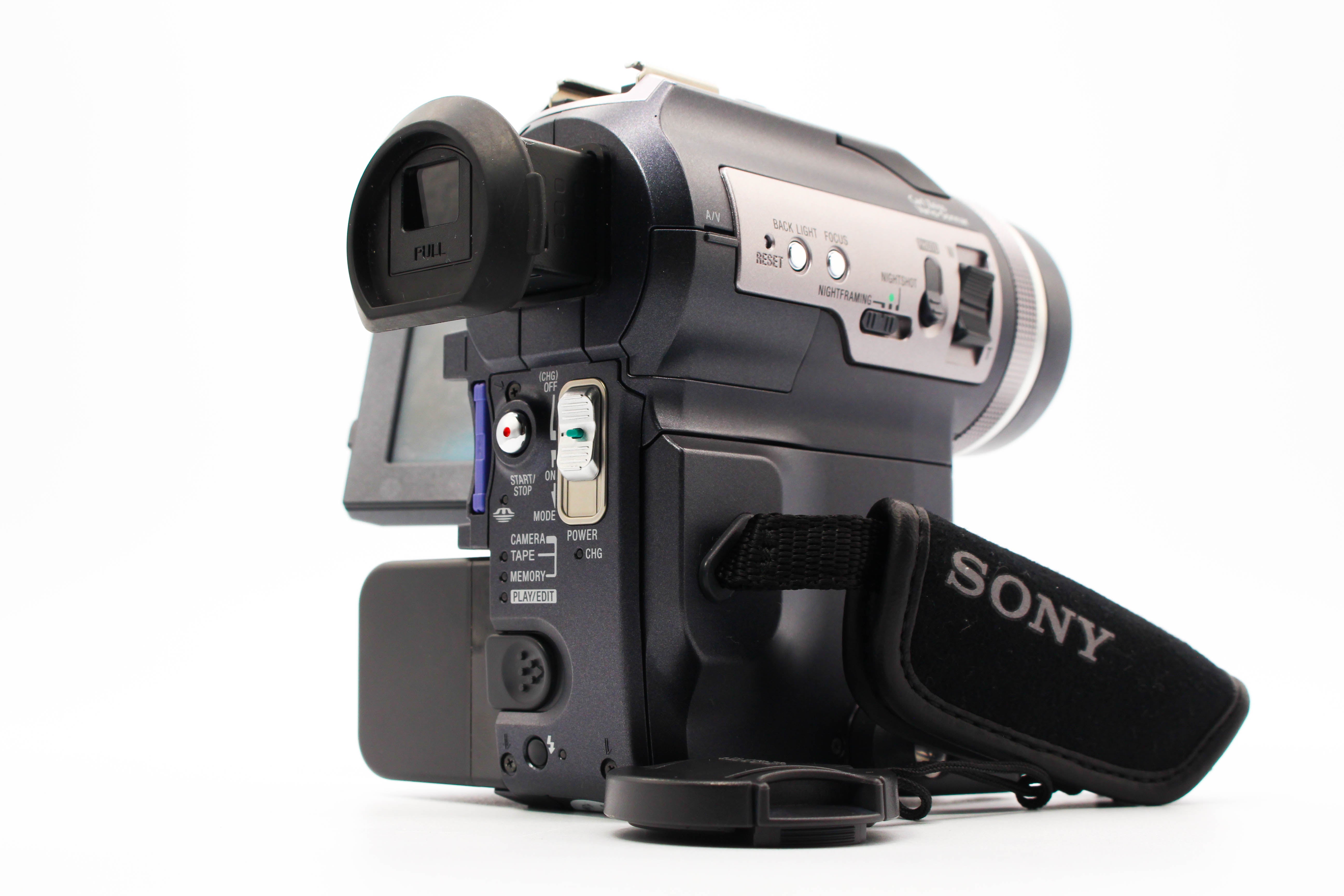 Sony DCR-PC330E MiniDV Video Handycam Camcorder Camera - Tested Bundle Excellent