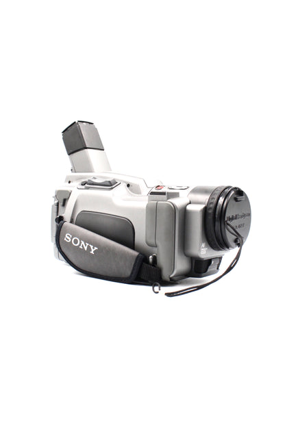 Sony DCR-VX700 MiniDV Digital Video Camcorder Japanese (For Parts)