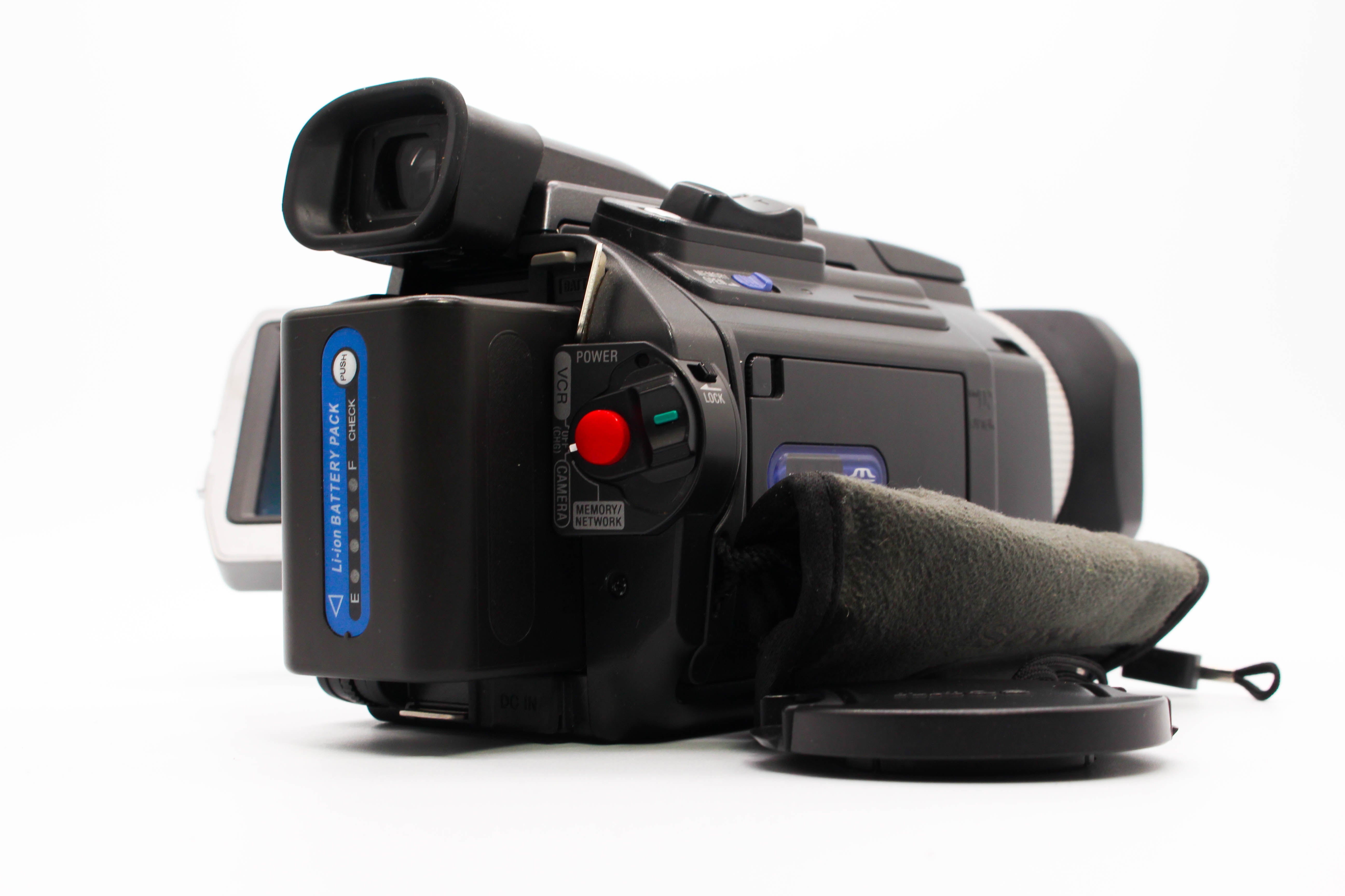 Sony DCR-TRV950E MiniDV Digital Video Handycam Camcorder - Tested Bundle Excellent