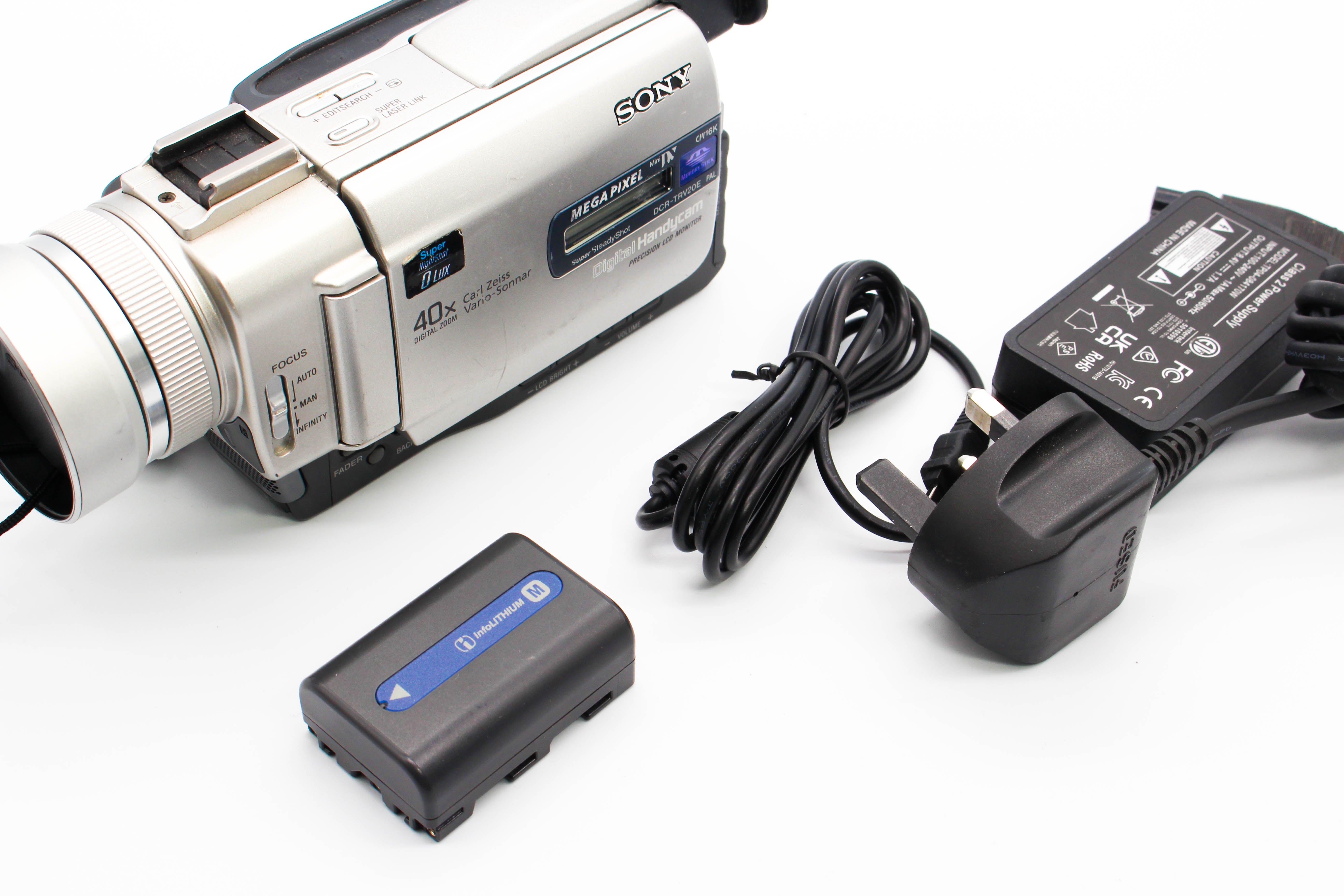 Sony DCR-TRV20E MiniDV Digital Video Handycam Camcorder - Tested Bundle Good