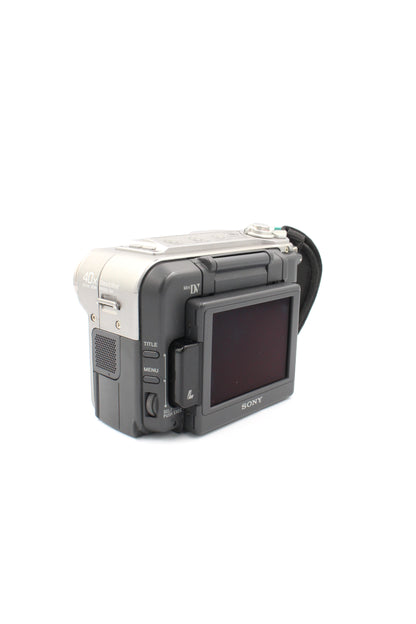Sony DCR-SC100E MiniDV Digital Video Camcorder Camera