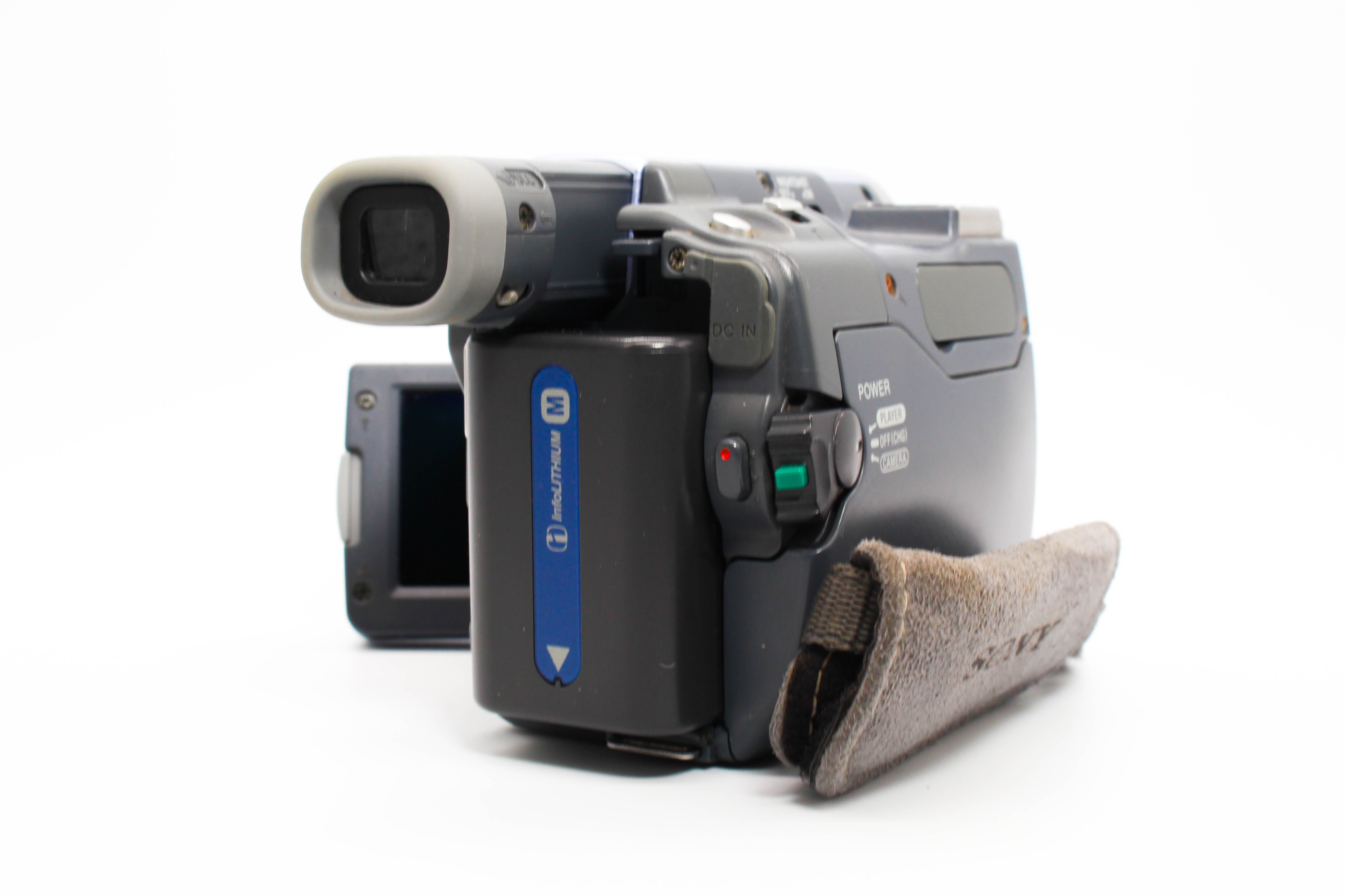 Sony DCR-TRV12E MiniDV Video Handycam Camcorder Camera - Tested Bundle Excellent