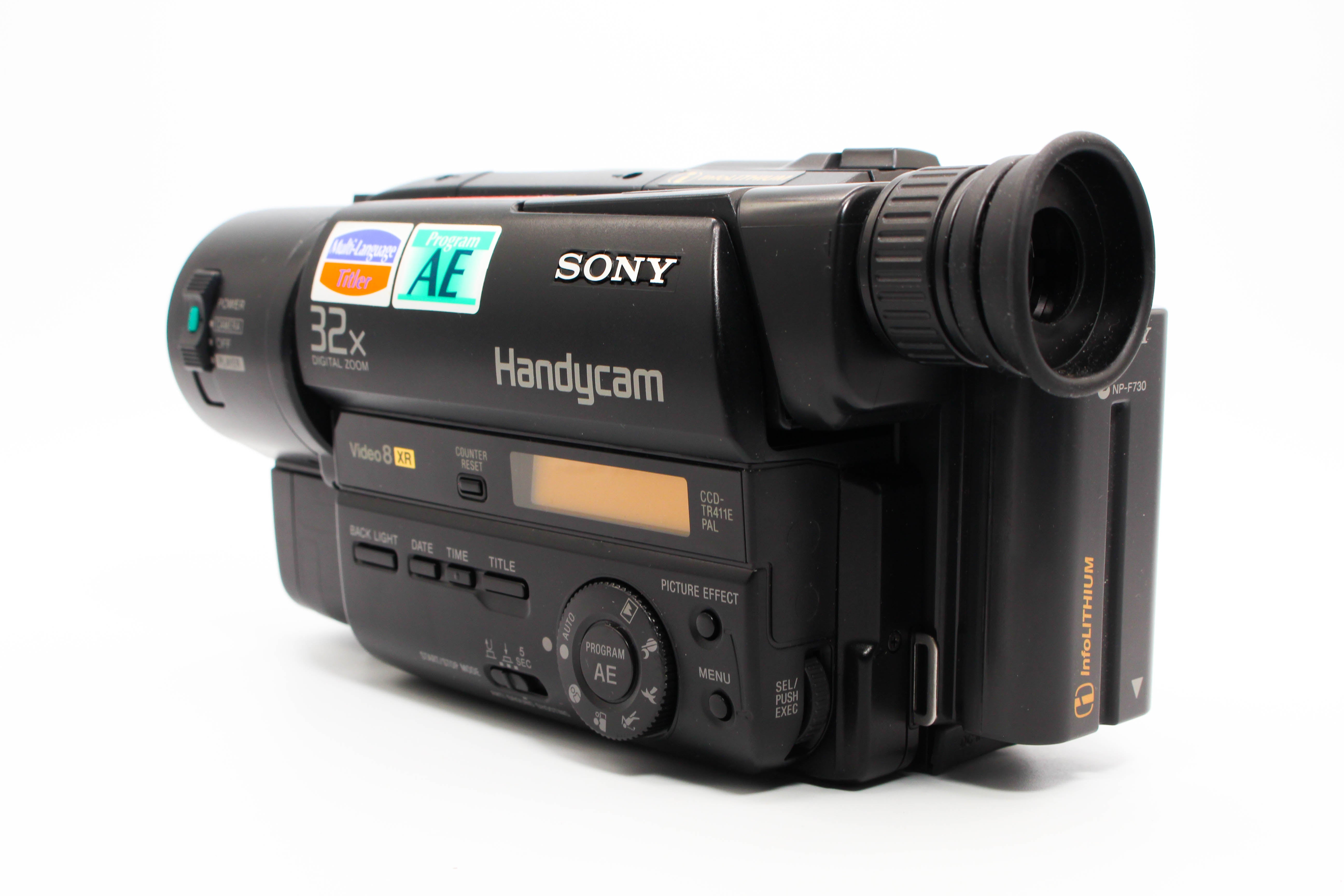 Sony CCD-TR411E Video8 8mm Handycam Camcorder Camera - Tested Bundle Excellent