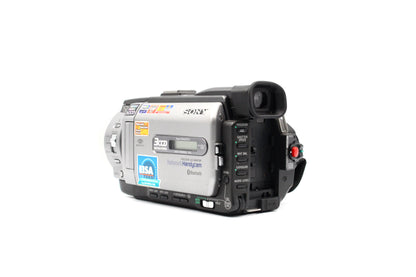 Sony DCR-TRV950E MiniDV Video Camera