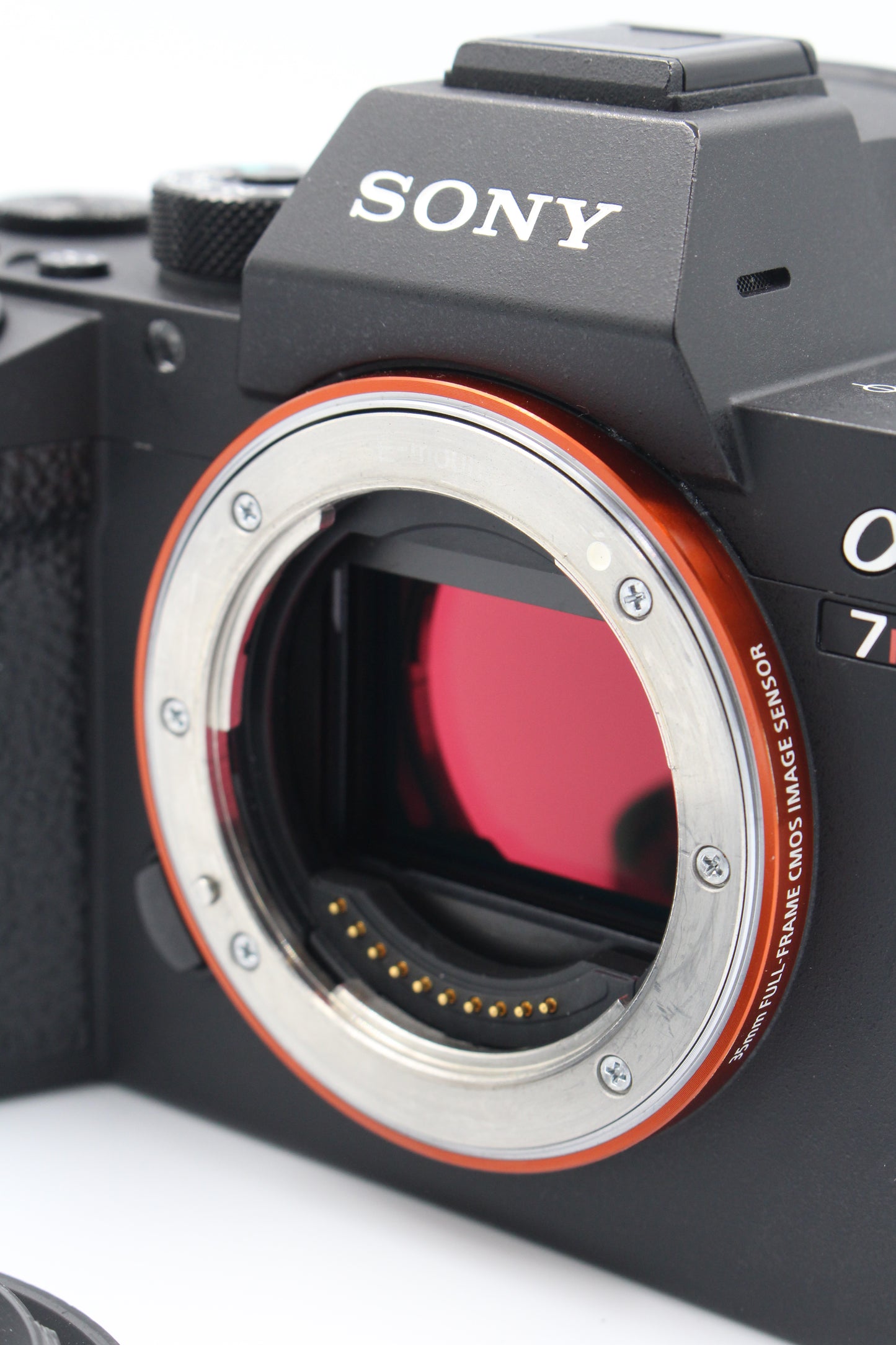Sony A7R III (ILCE-7RM3) Full Frame Mirrorless Camera Body