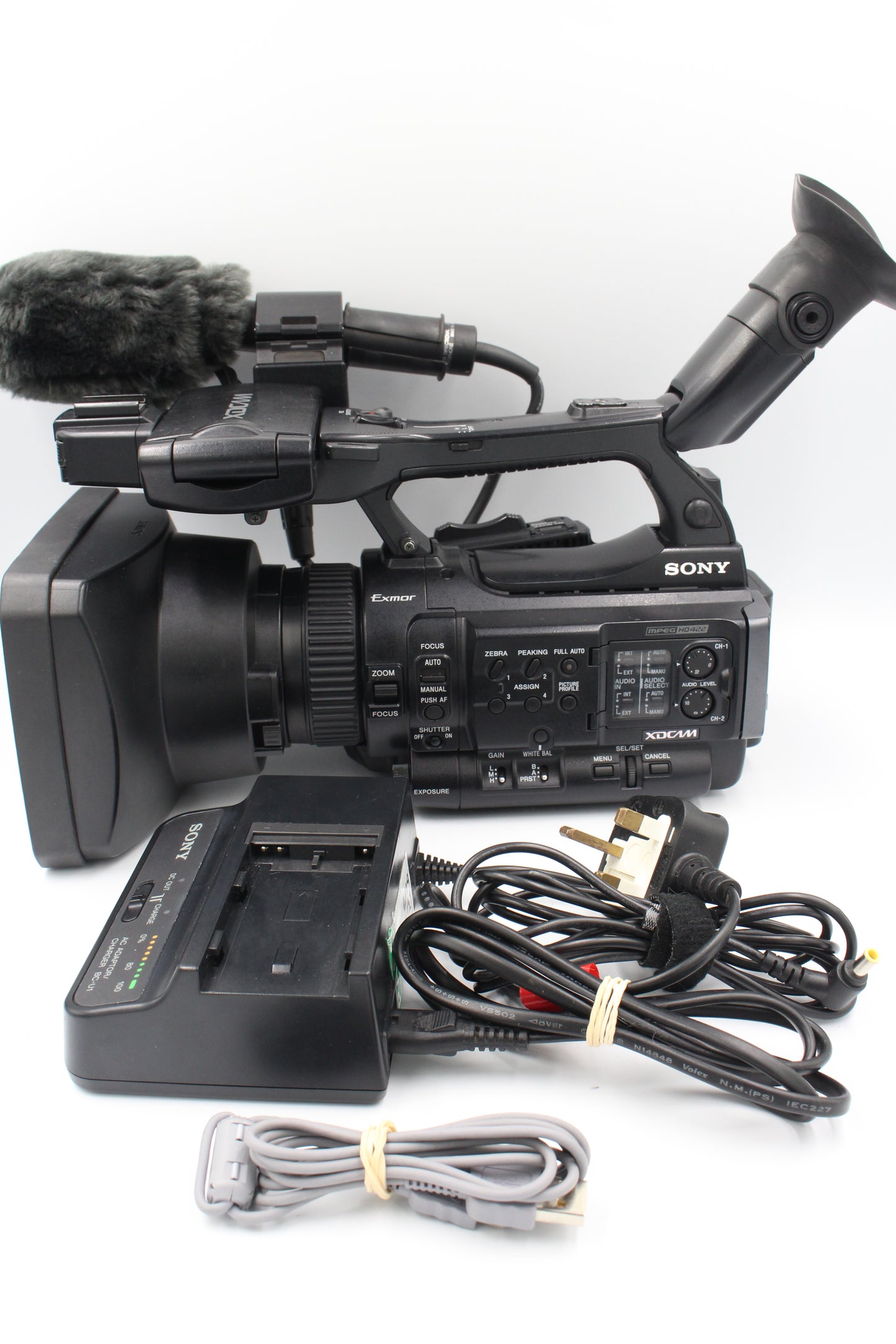 Sony PMW-100 SD Digital Video Camera Camcorder Rare Model