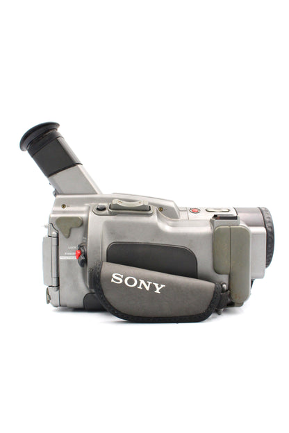 Sony DCR-VX700E PAL MiniDV Camcorder