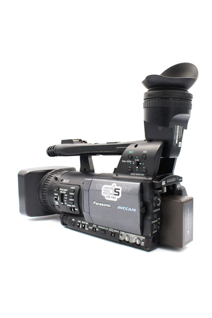 Panasonic AG HMC151E Digital Video Camcorder