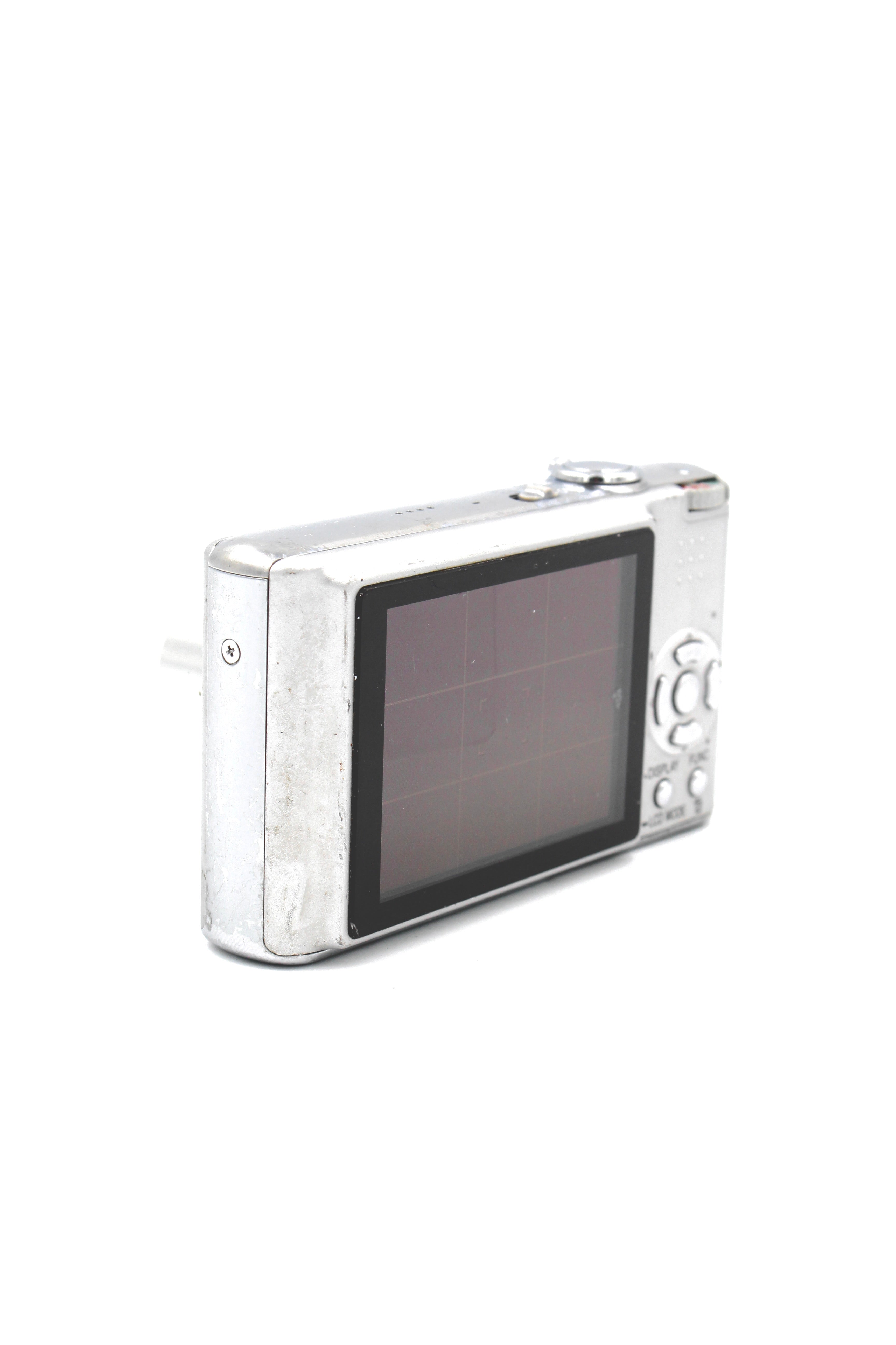 Panasonic Lumix DMC-FX30 Compact Digital Retro Camera