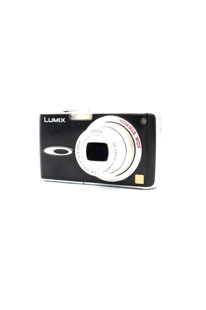 Panasonic Lumix DMC-FX01 Compact Digital Camera