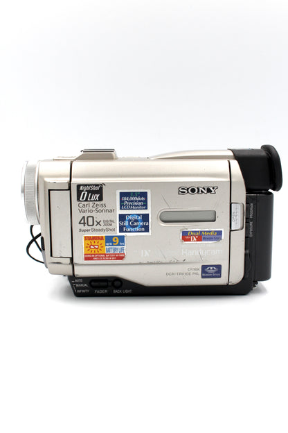 Sony DCR-TRV10E MiniDV Digital Video Camcorder