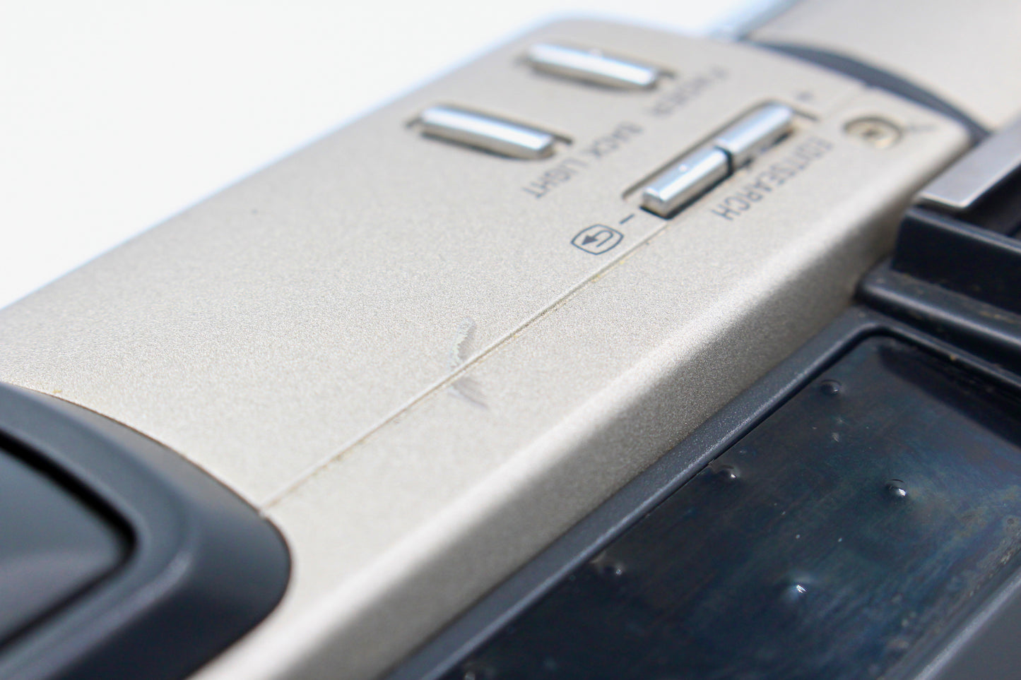 Sony DCR-TRV900E MiniDV Digital Video Camcorder