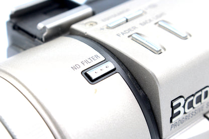 Sony DCR-TRV900E MiniDV Digital Video Camcorder